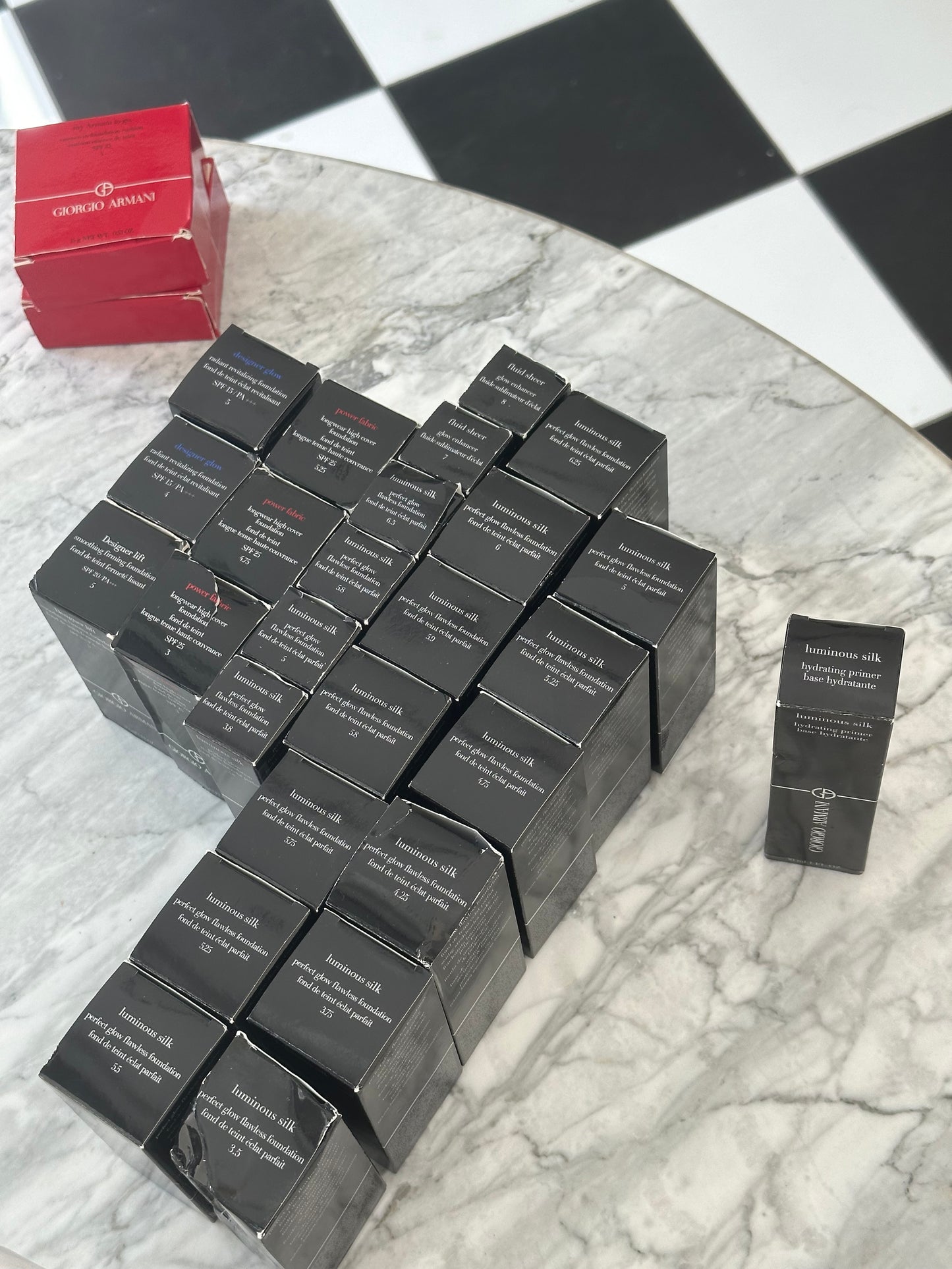 ARMANI Luminous Silk - Perfect Glow Flawless Foundation