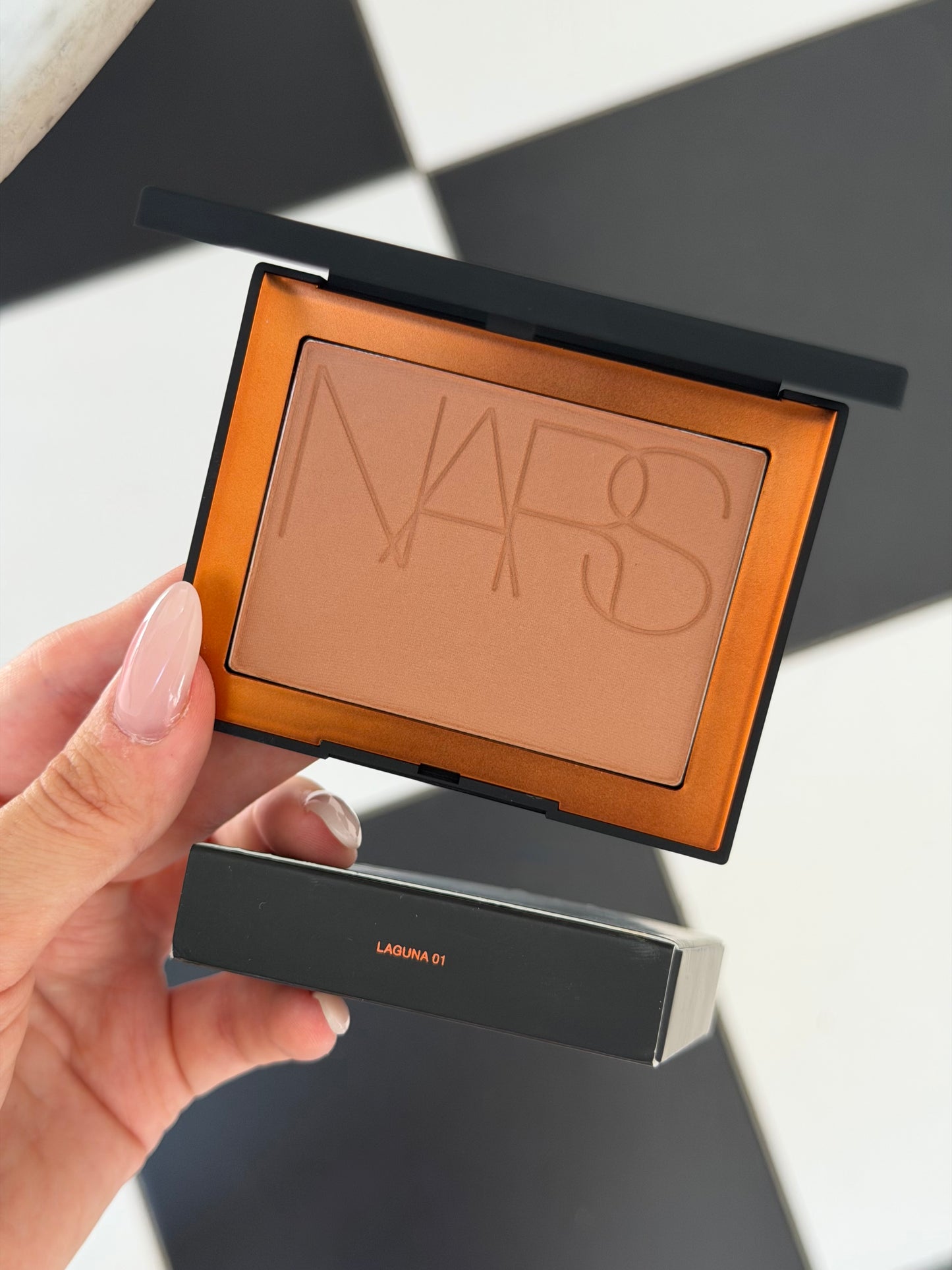 NARS Laguna Bronzing Powder (01)