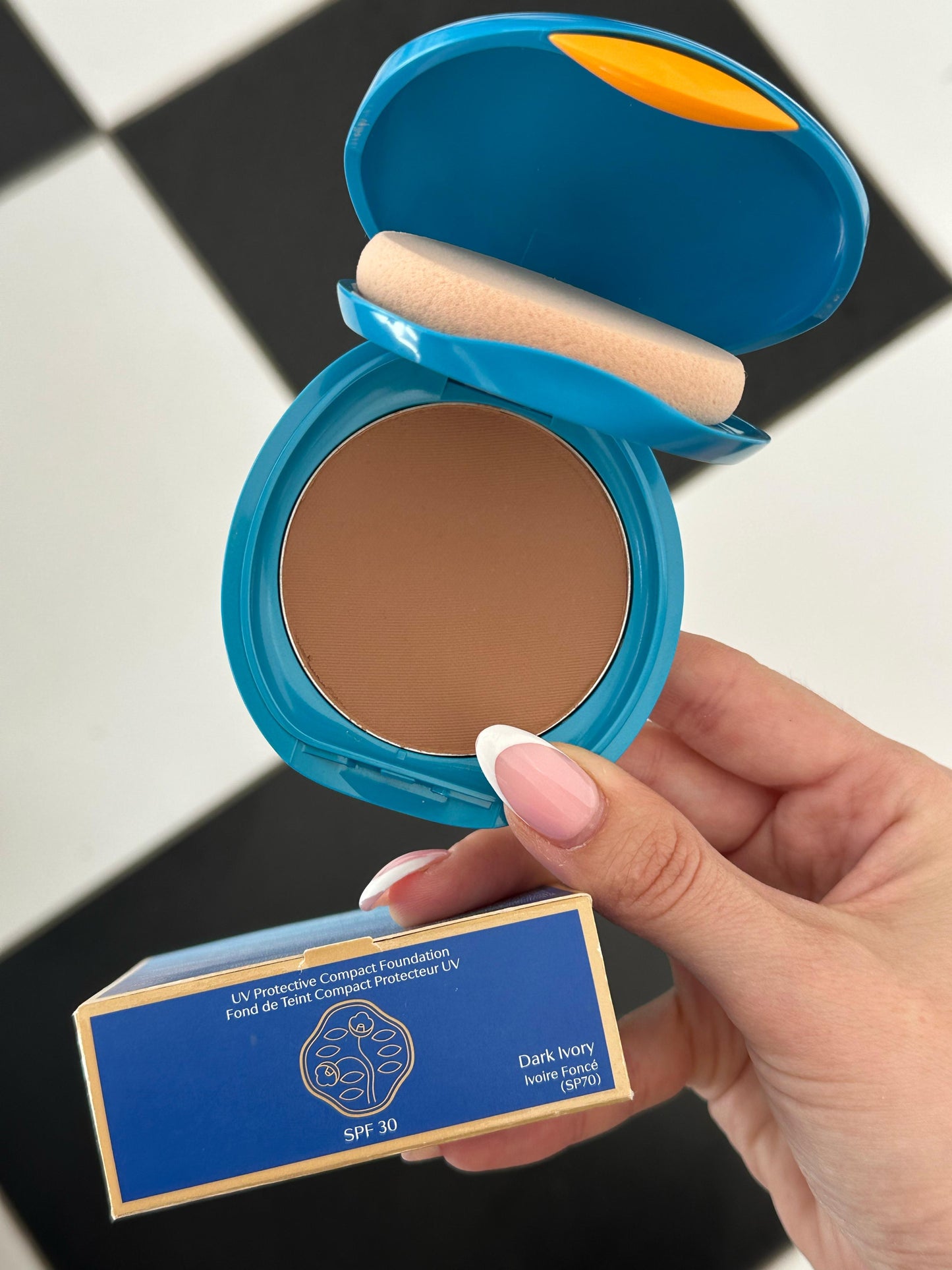 SHISEIDO UV Protective Compact Foundation SPF30 - Dark Ivory