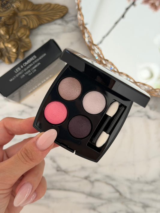 CHANEL Les 4 Ombres
Multi-Effect Quadra Eyeshadow (228)
