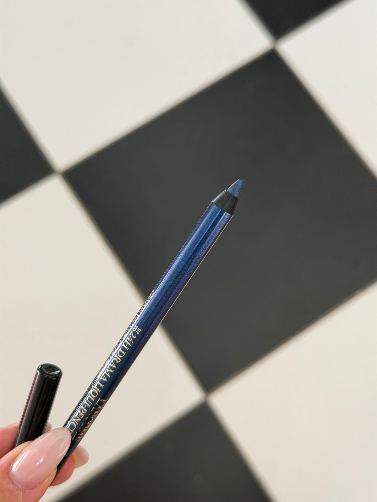LANCÔME Drama Liqui-Pencil (06) Dramatic Eyeliner
Waterproof Pencil-Gel Hybrid