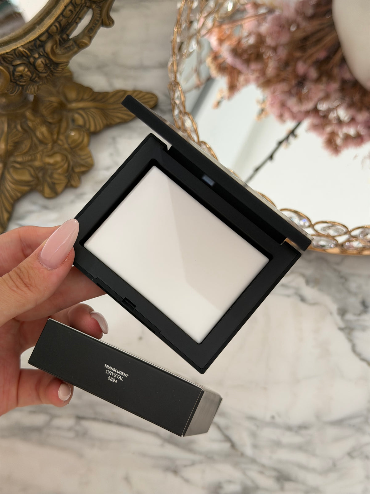 NARS Light Reflecting™ Pressed Setting Powder - Translucent Crystal