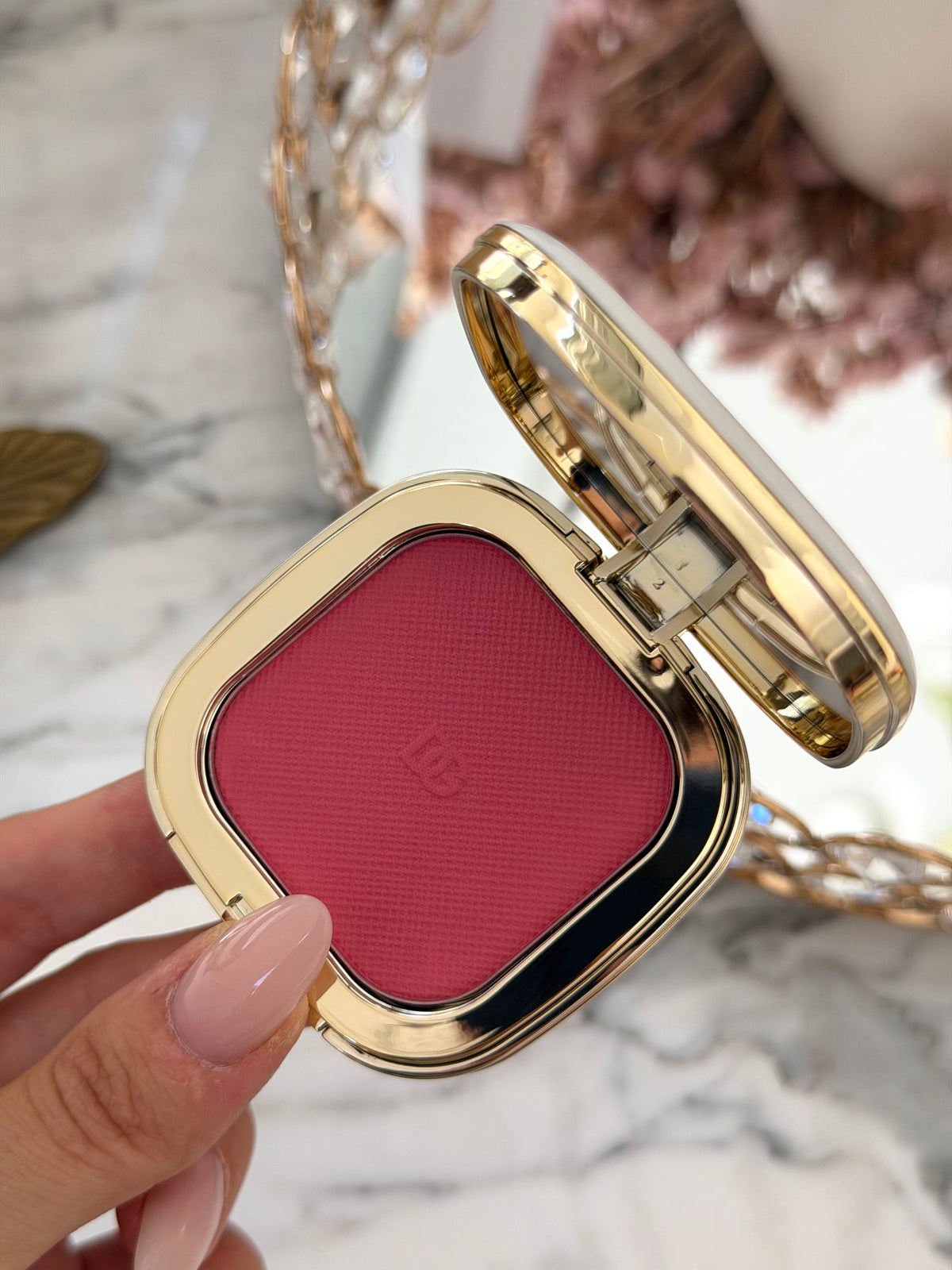 DOLCE&GABBANA
Cheek&Eyes Match - Lasting Blush & Eyshadow Powder (04)