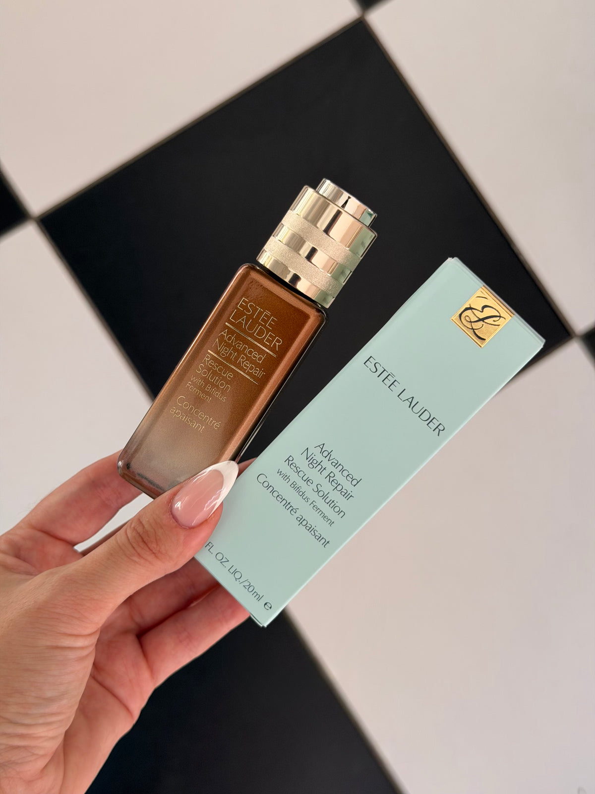 ESTEE LAUDER Advanced Night Repair
Rescue Solution Serum With 15% Bifidus Ferment