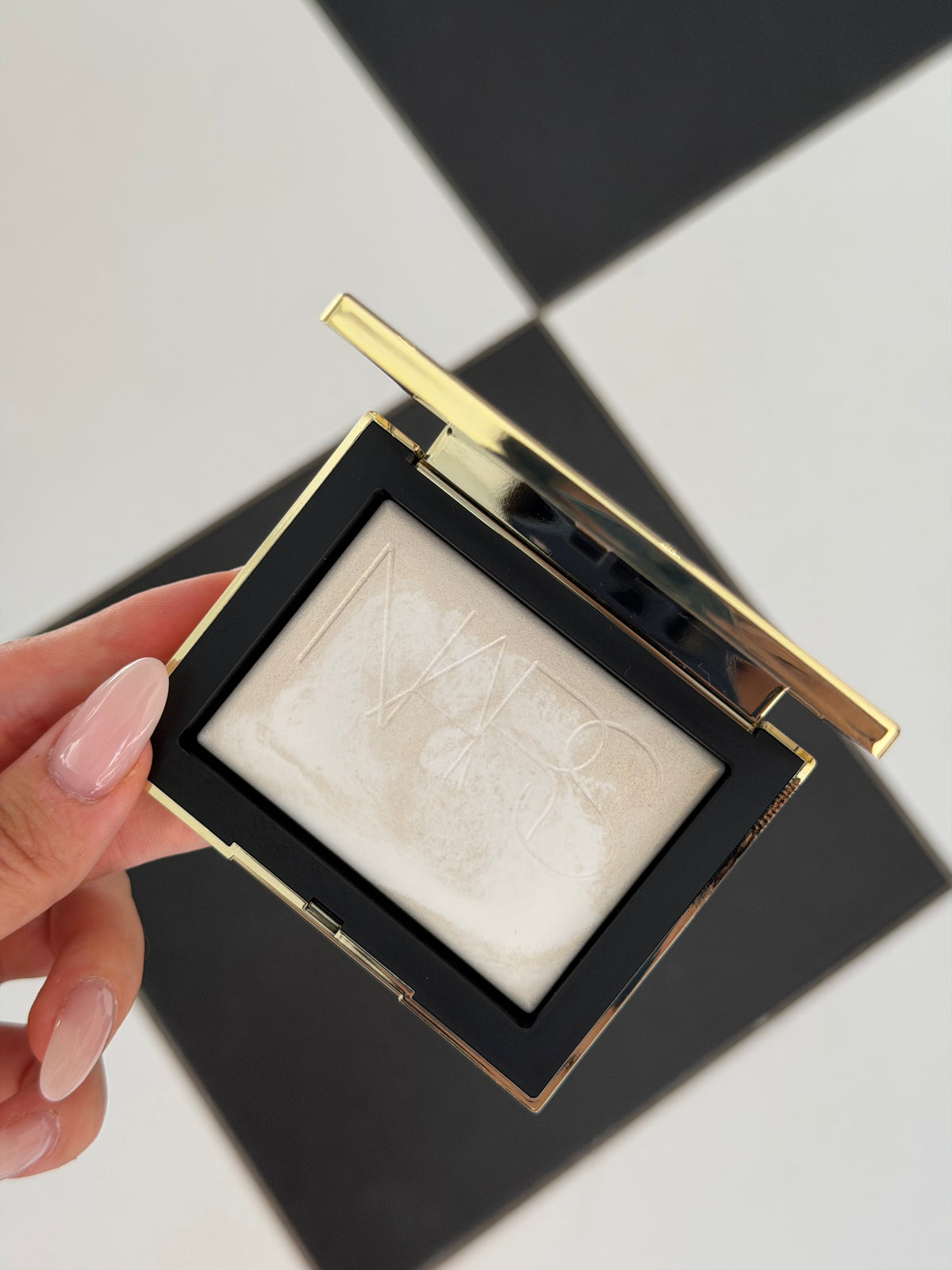 NARS Light Reflecting™ Setting Powder - Gold Dust