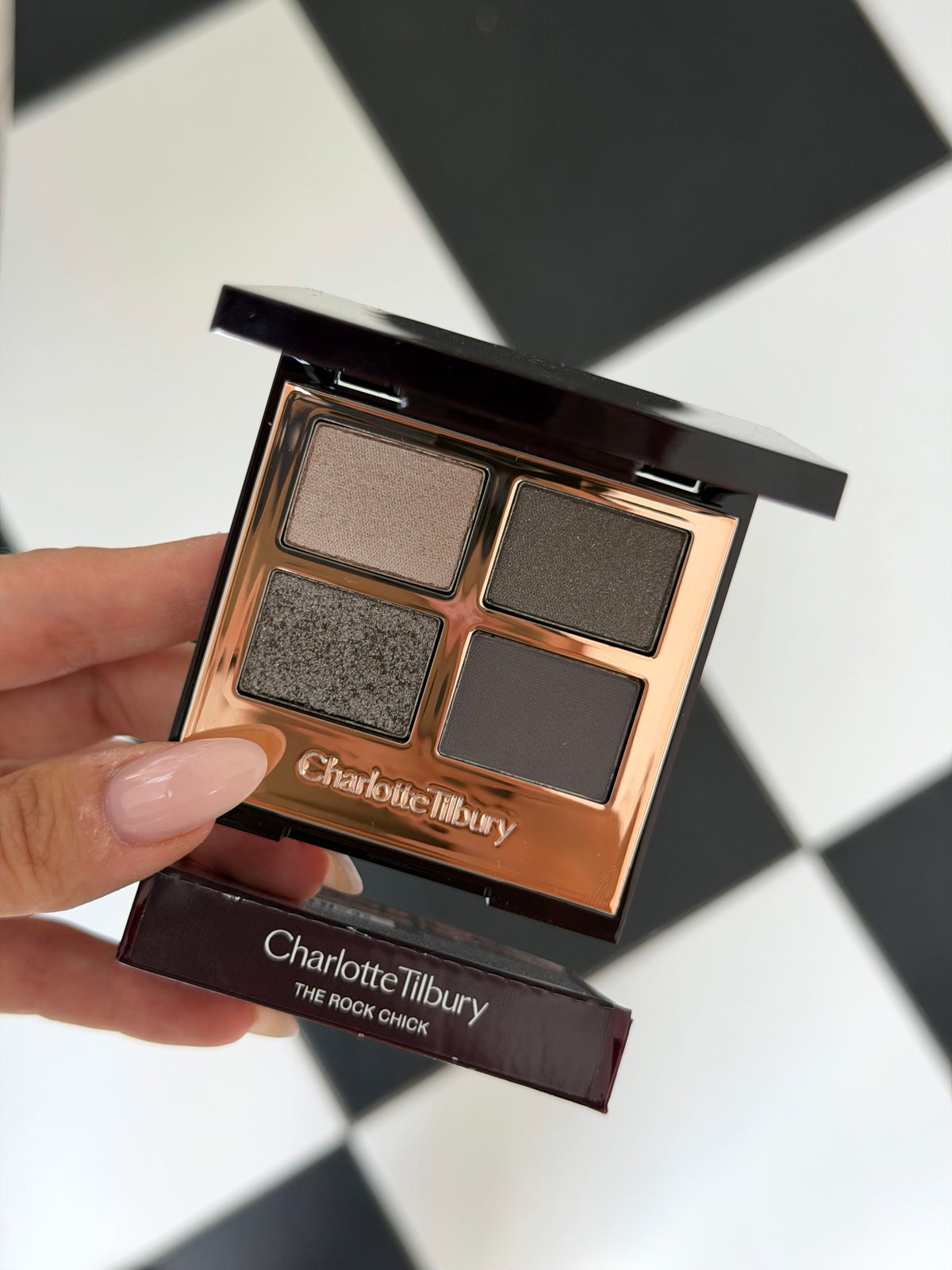 CHARLOTTE TILBURY Luxury Palette - The Rock Chick