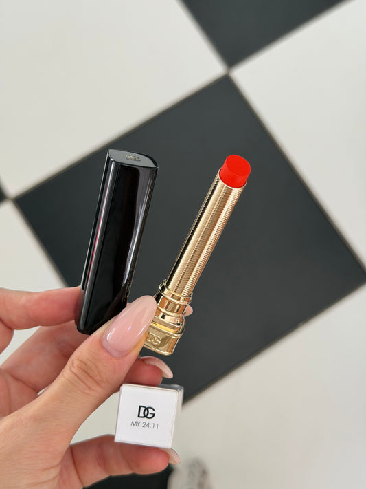 DOLCE&GABBANA My Comfy Matte Lipstick - My 24.11
Instant Rich Color & Hydration Lip Stylo