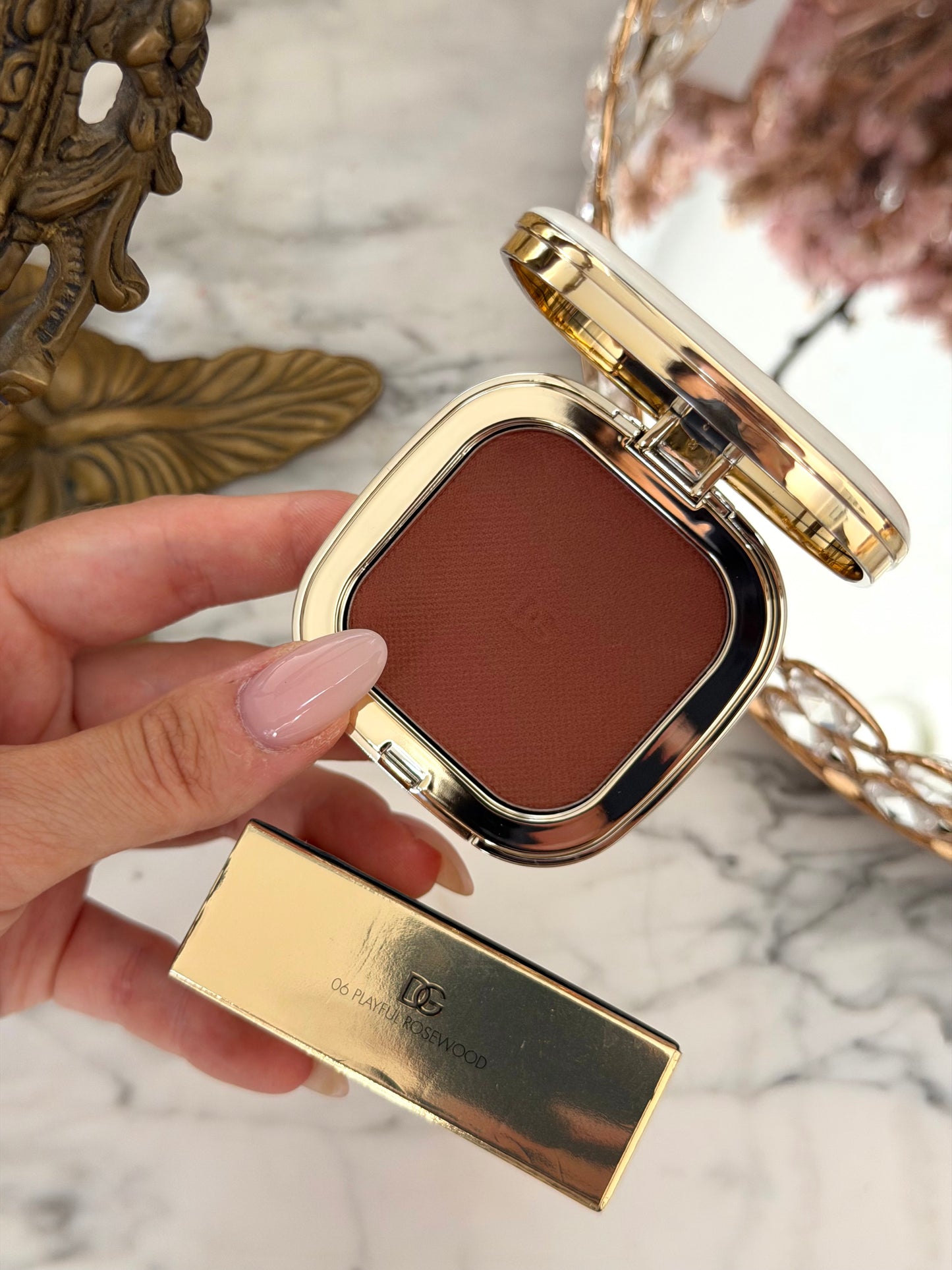 DOLCE & GABBANA
Cheek&Eyes Match - Lasting Blush & Eyshadow Powder (06)