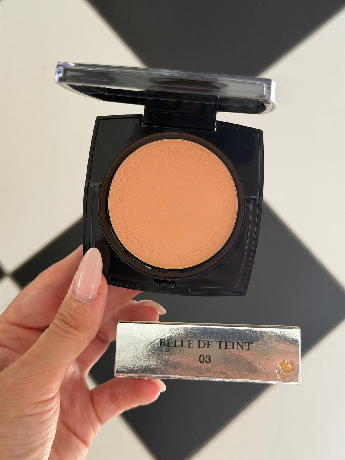 LANCÔME Belle De Teint - Natural Healthy Glow Sheer Blurring Powder (03)