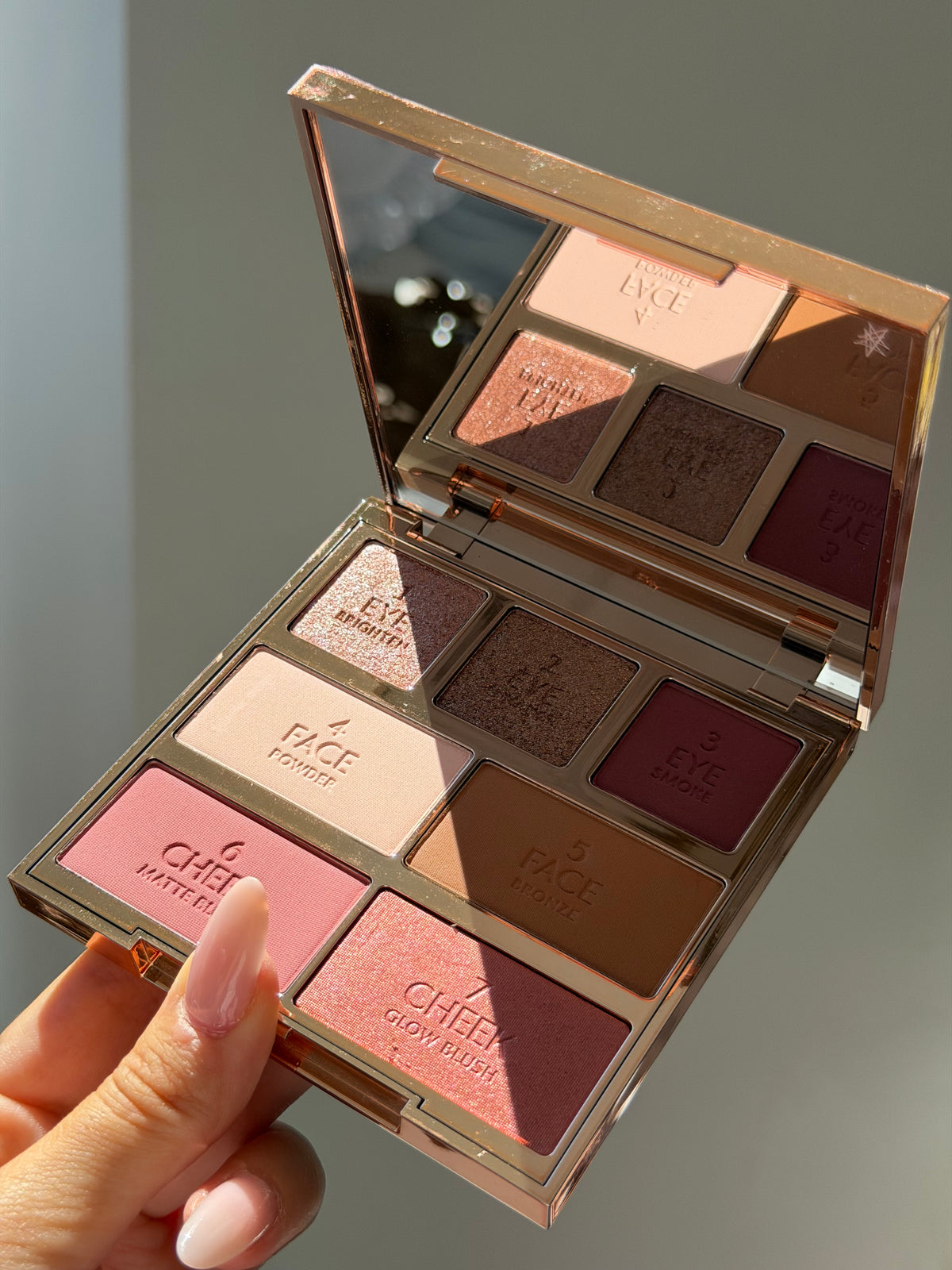 CHARLOTTE TILBURY Hollywood Instant Look In A Palette - Dreamy Bronzed Beauty