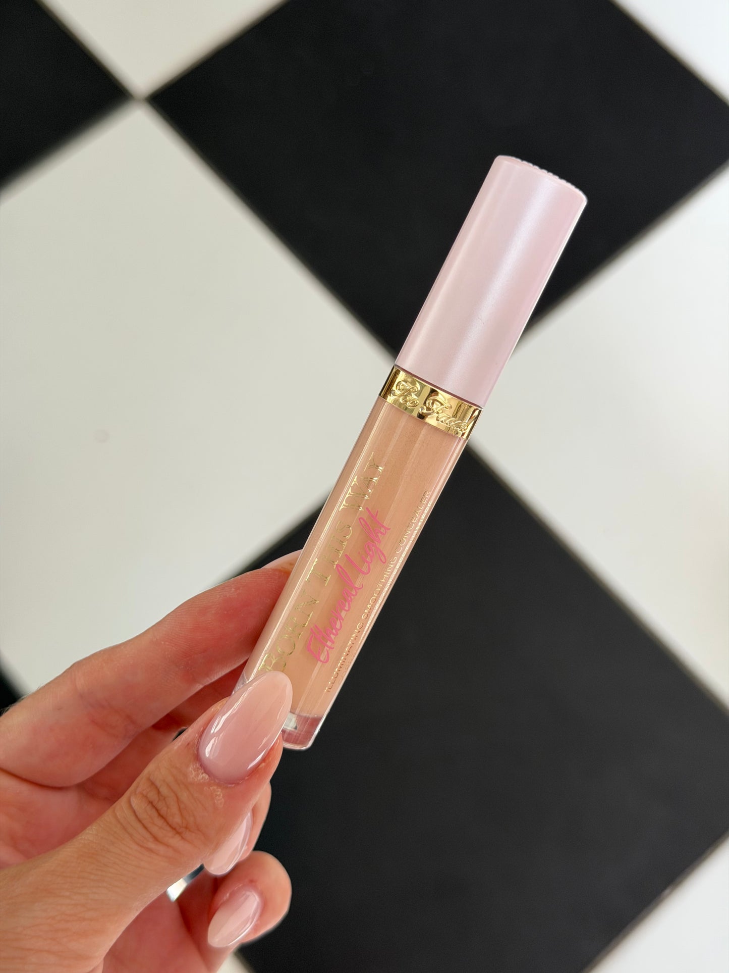 TOO FACED Born This Way Ethereal Light Illuminating Smoothing Concealer (2)
24-Hour Wear, Waterproof