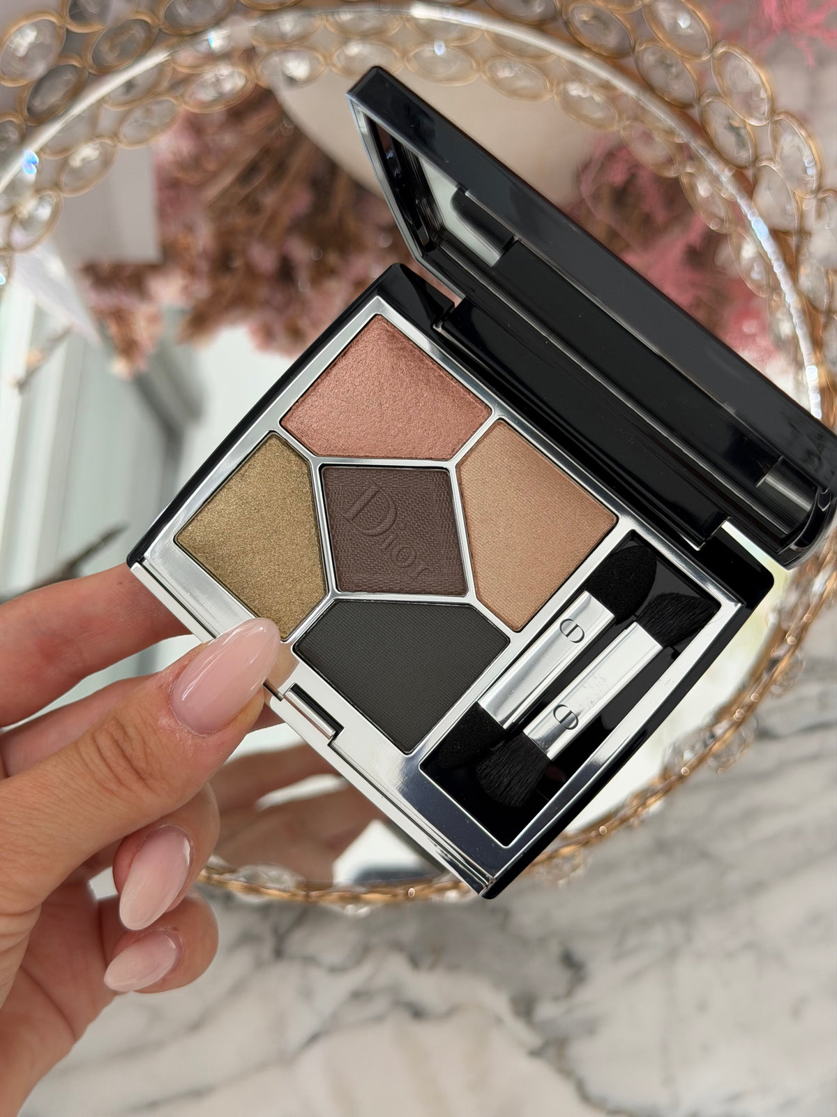 DIOR Diorshow 5 Couleurs
Eye Palette - 5 Eyeshadows - High Color and Long Wear (579)