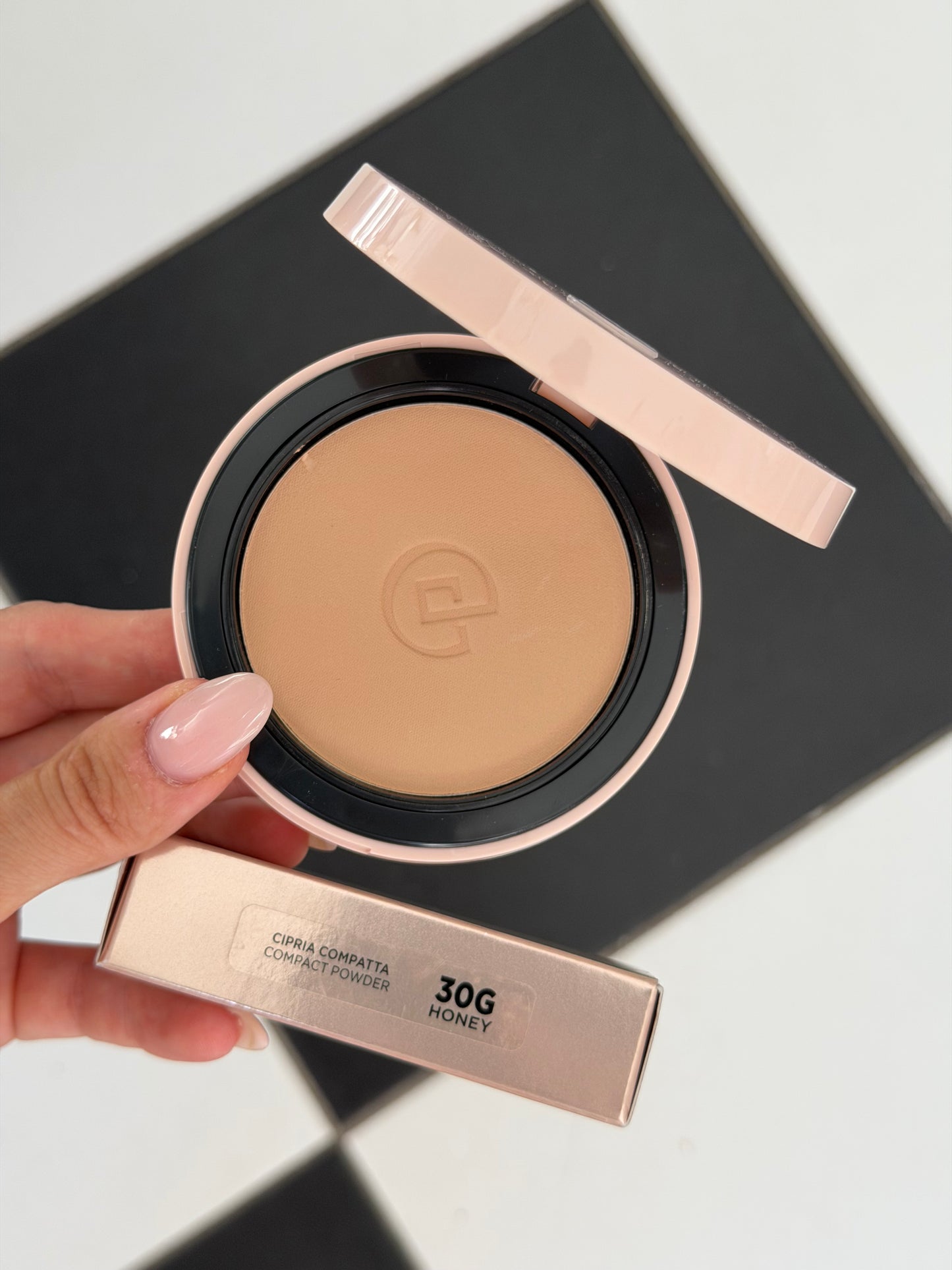 COLLISTAR
Impeccabile Compact Powder - Honey