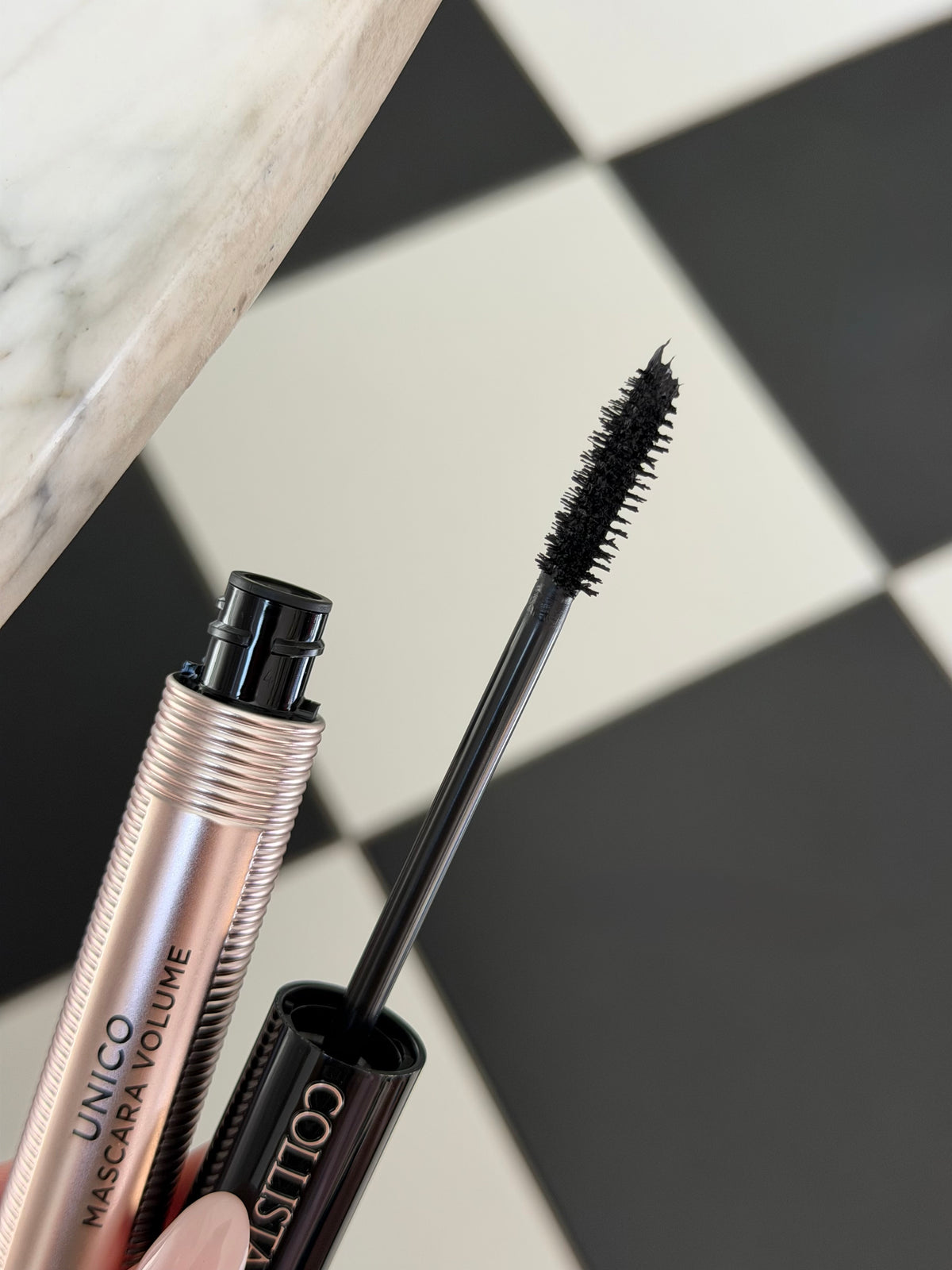 COLLISTAR Mascara Volume Unico®
Thickening ‘Tailor-made’ Shaping