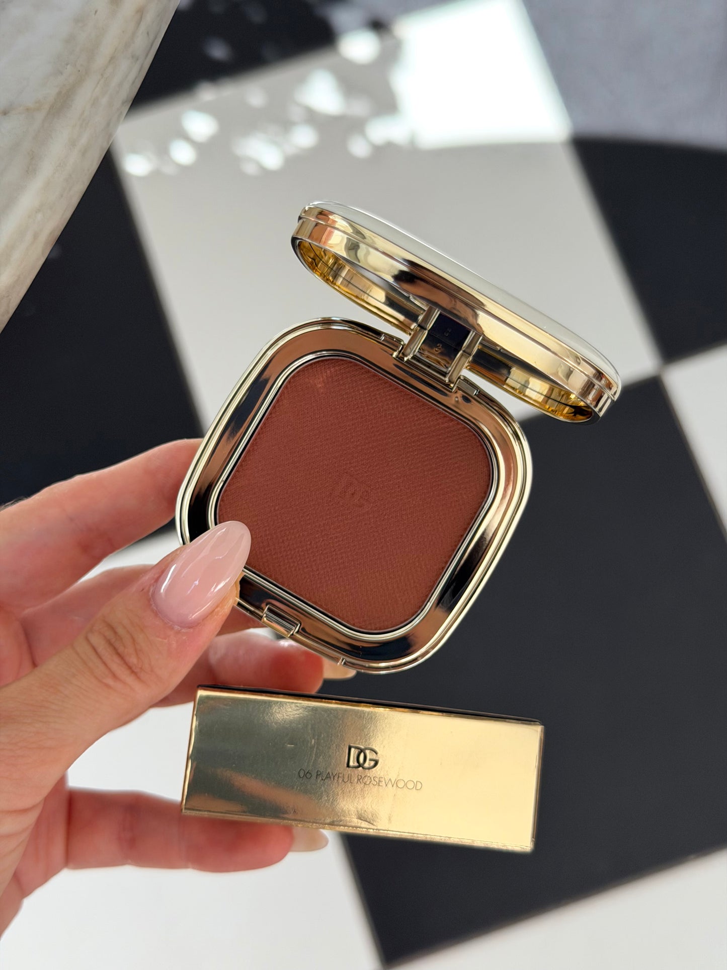 DOLCE & GABBANA
Cheek&Eyes Match - Lasting Blush & Eyshadow Powder (06)