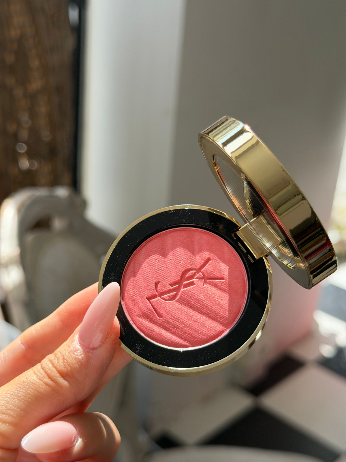 YSL Make Me Blush - Bold Blurring Blush (93)