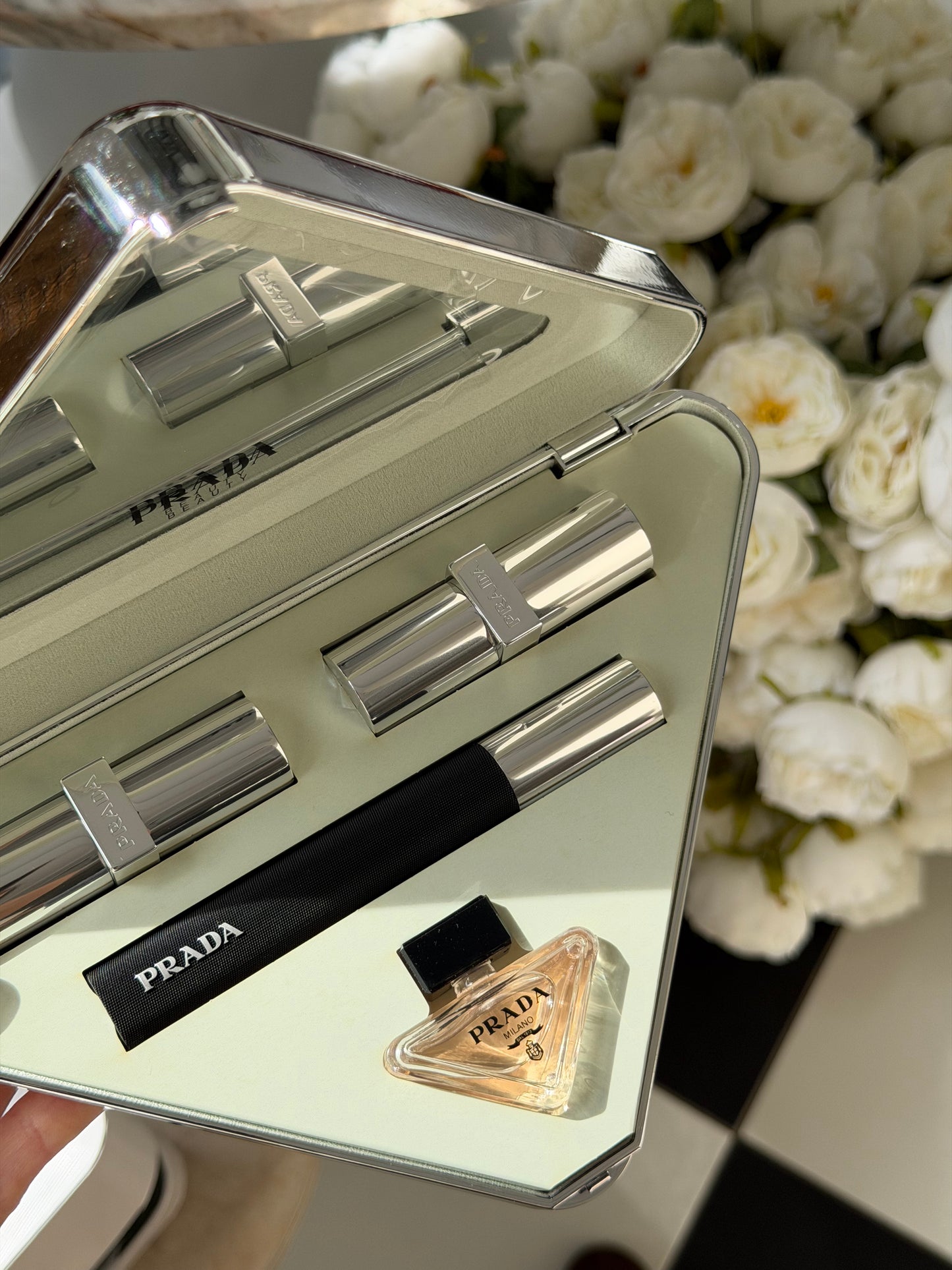 PRADA Beauty Clutch Essentials Case Set