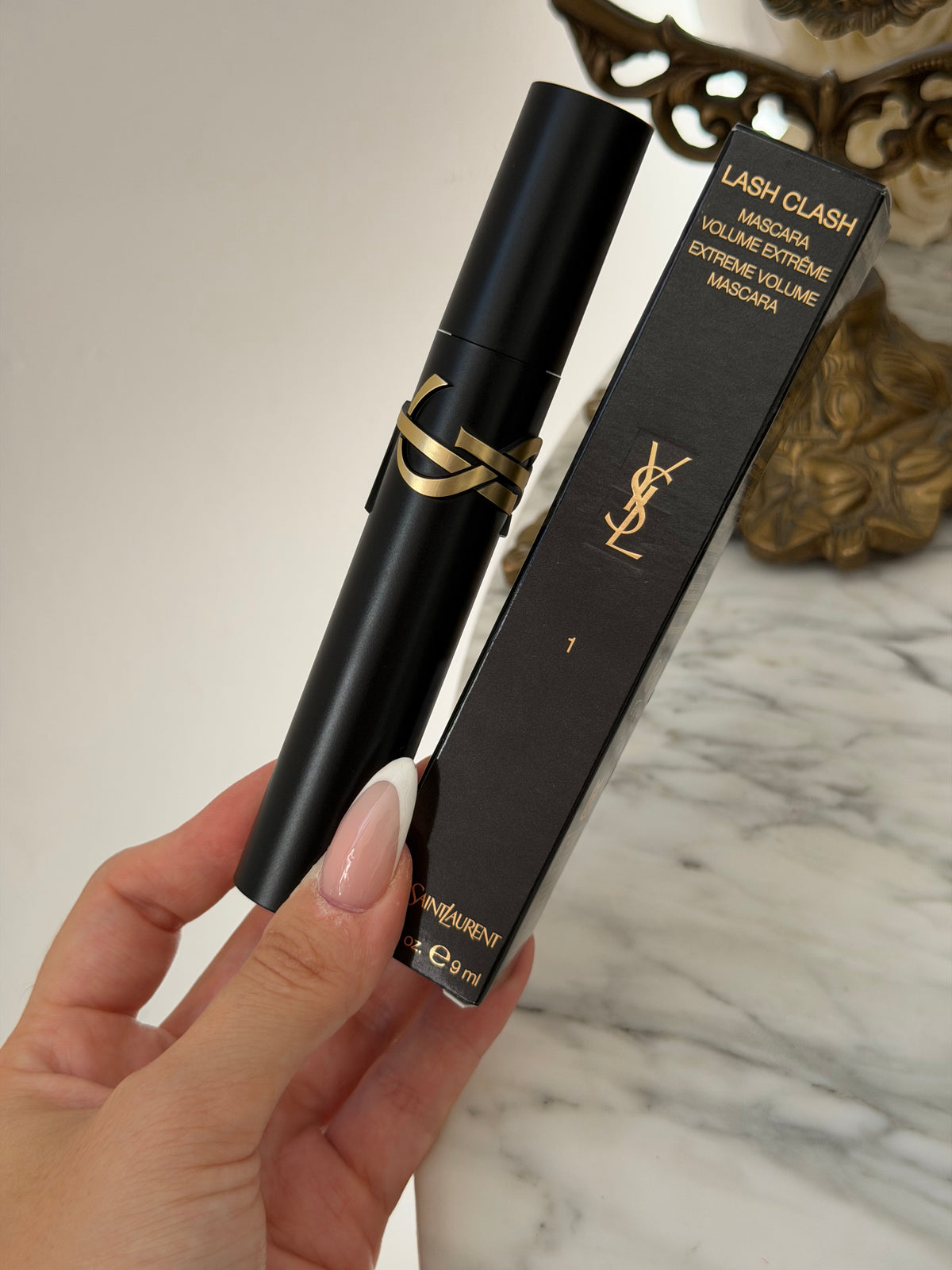 YSL
Lash Clash Extreme Volume Mascara - Black