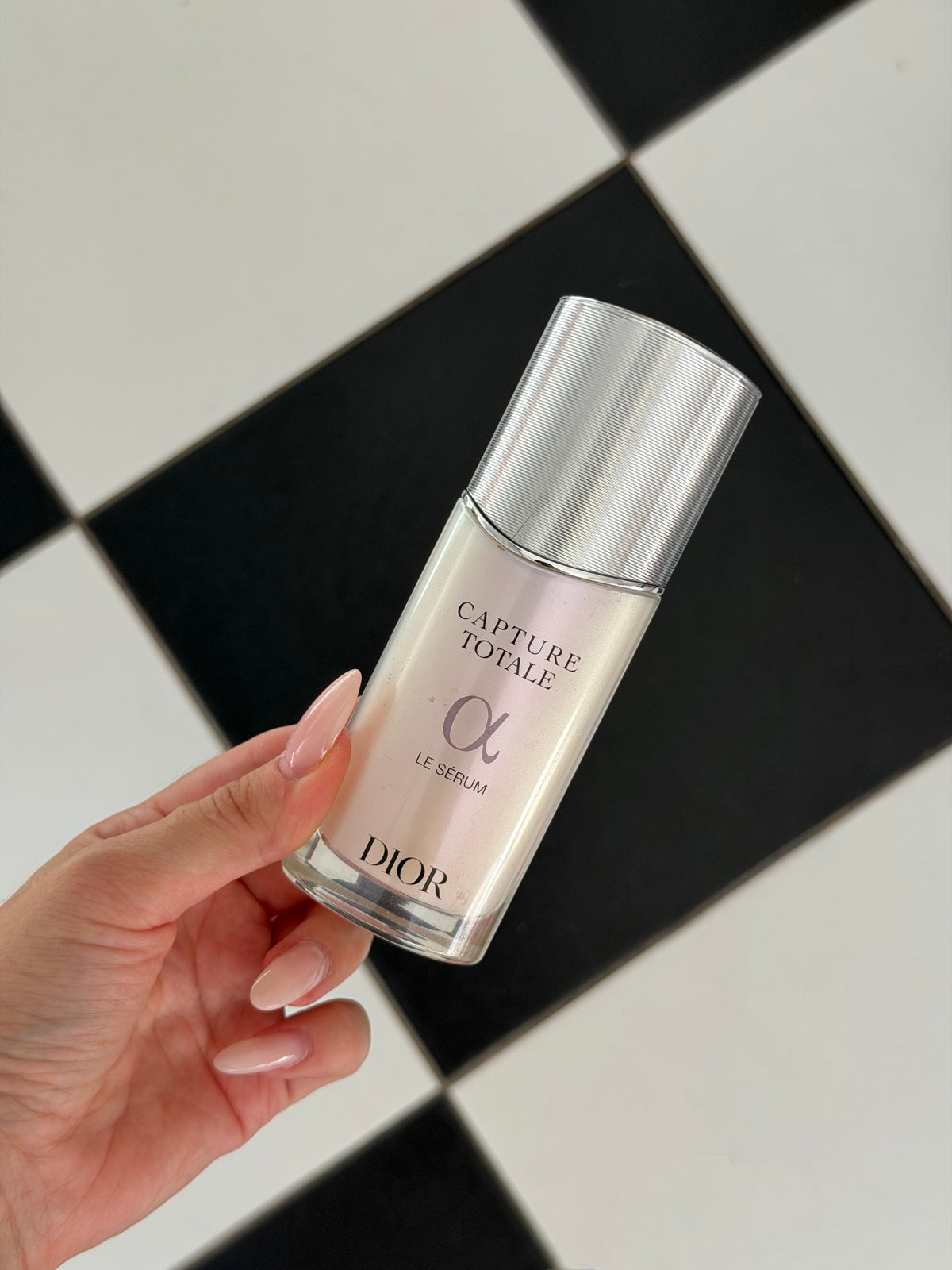 DIOR Capture Totale Le Sérum
Face and Neck Youth Revealing Serum