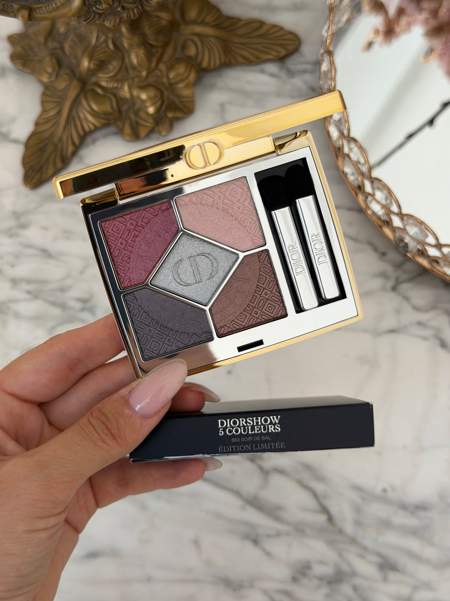 DIOR Diorshow 5 Couleurs - Limited Edition (863)
High-Color Eyeshadow Wardrobe - Longwear Creamy Powder Palette