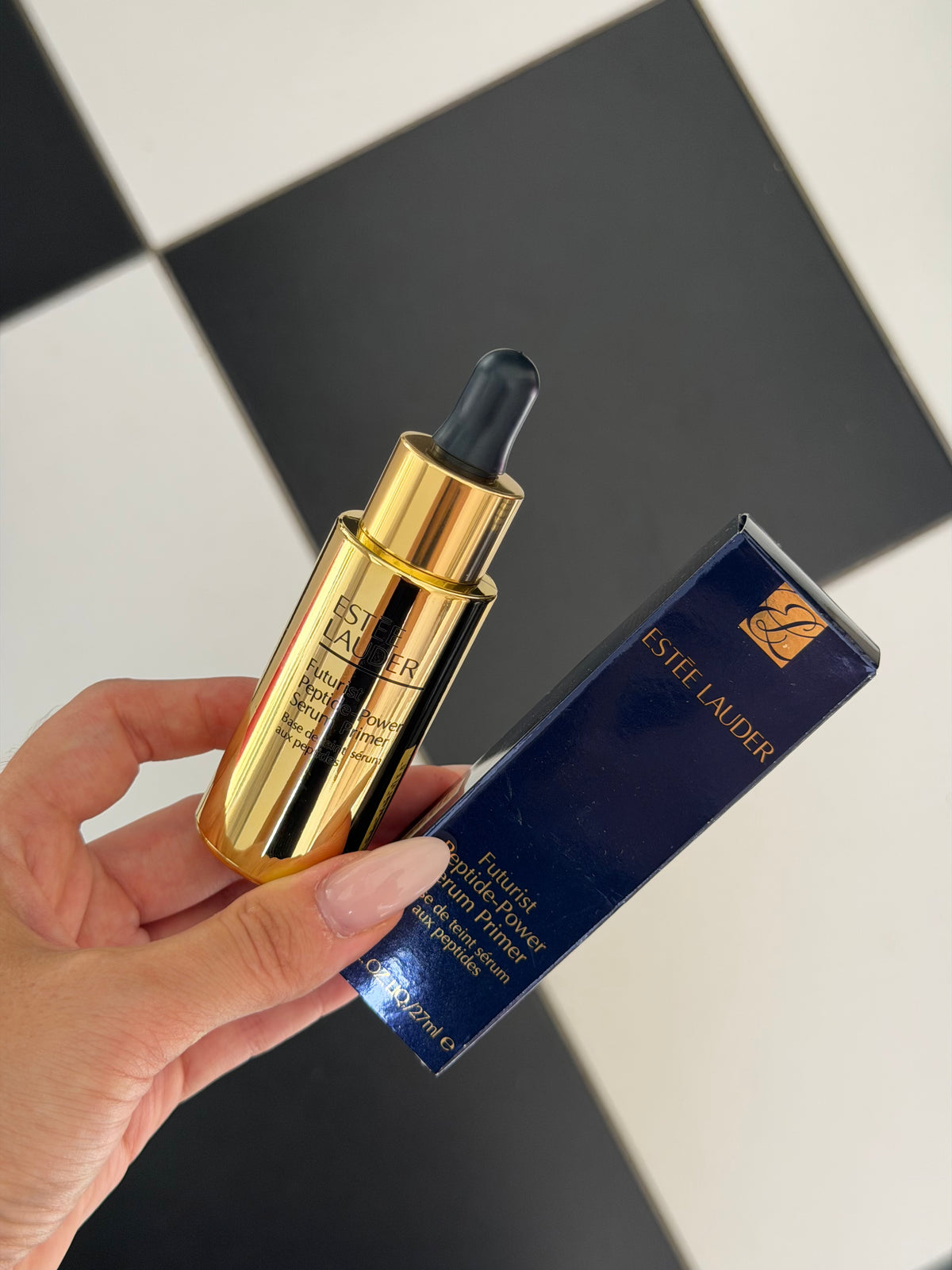 ESTÉE LAUDER Futurist
Peptide-Power Serum Primer