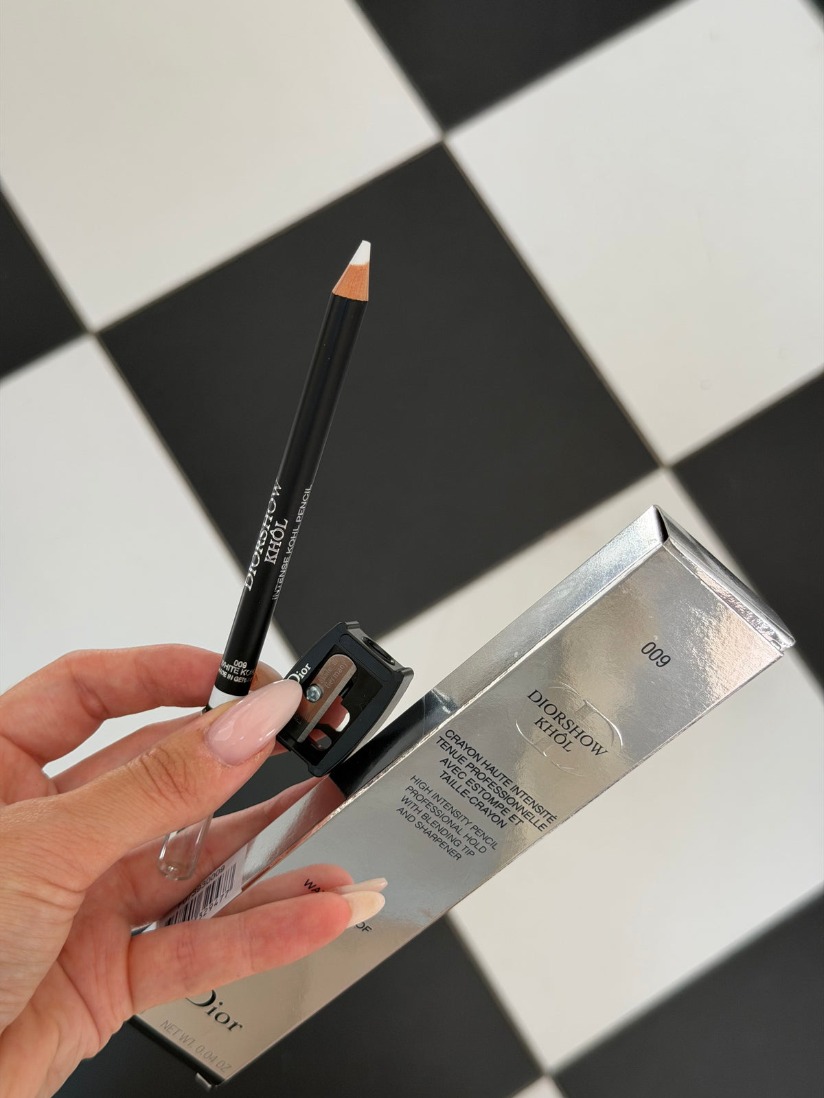 DIOR Diorshow Khôl Waterproof (009)
High Intensity Pencil With Sponge And Sharpener