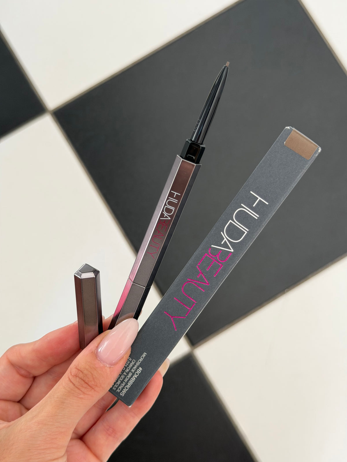 HUDA BEAUTY #BombBrows Microshade Brow Pencil (4)