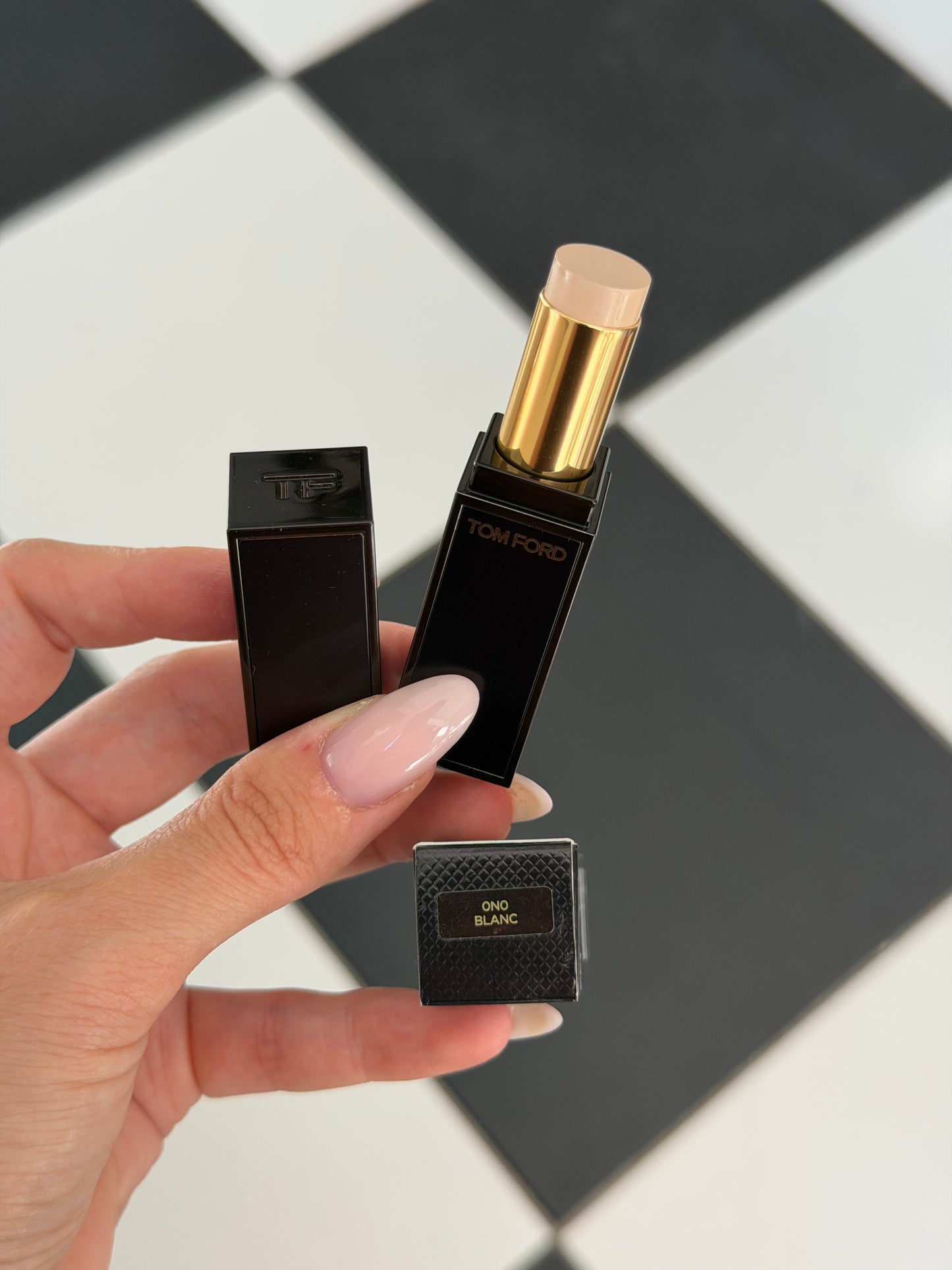 TOM FORD Traceless Soft Matte Concealer (0N0)