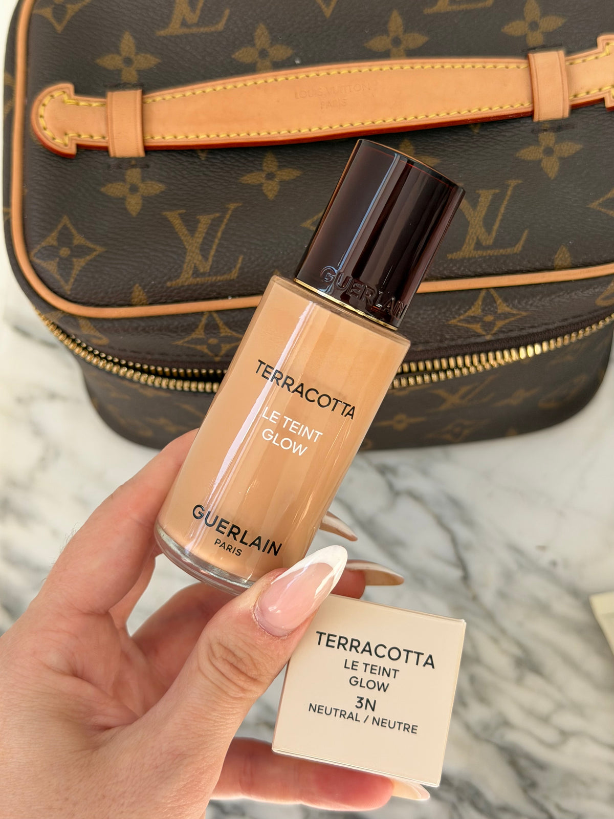 GUERLAIN Terracotta Le Teint Glow (3N)
Healthy Glow Foundation Longwear No-Transfer