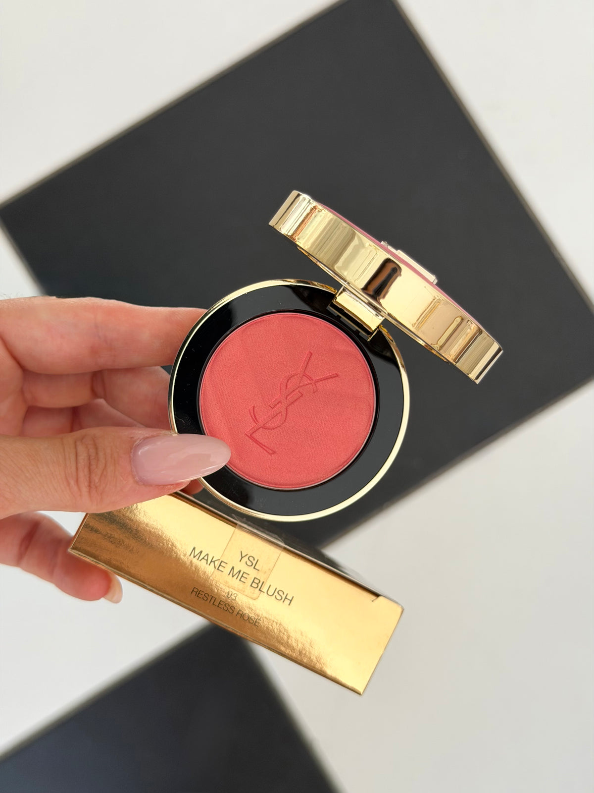 YSL Make Me Blush - Bold Blurring Blush (93)