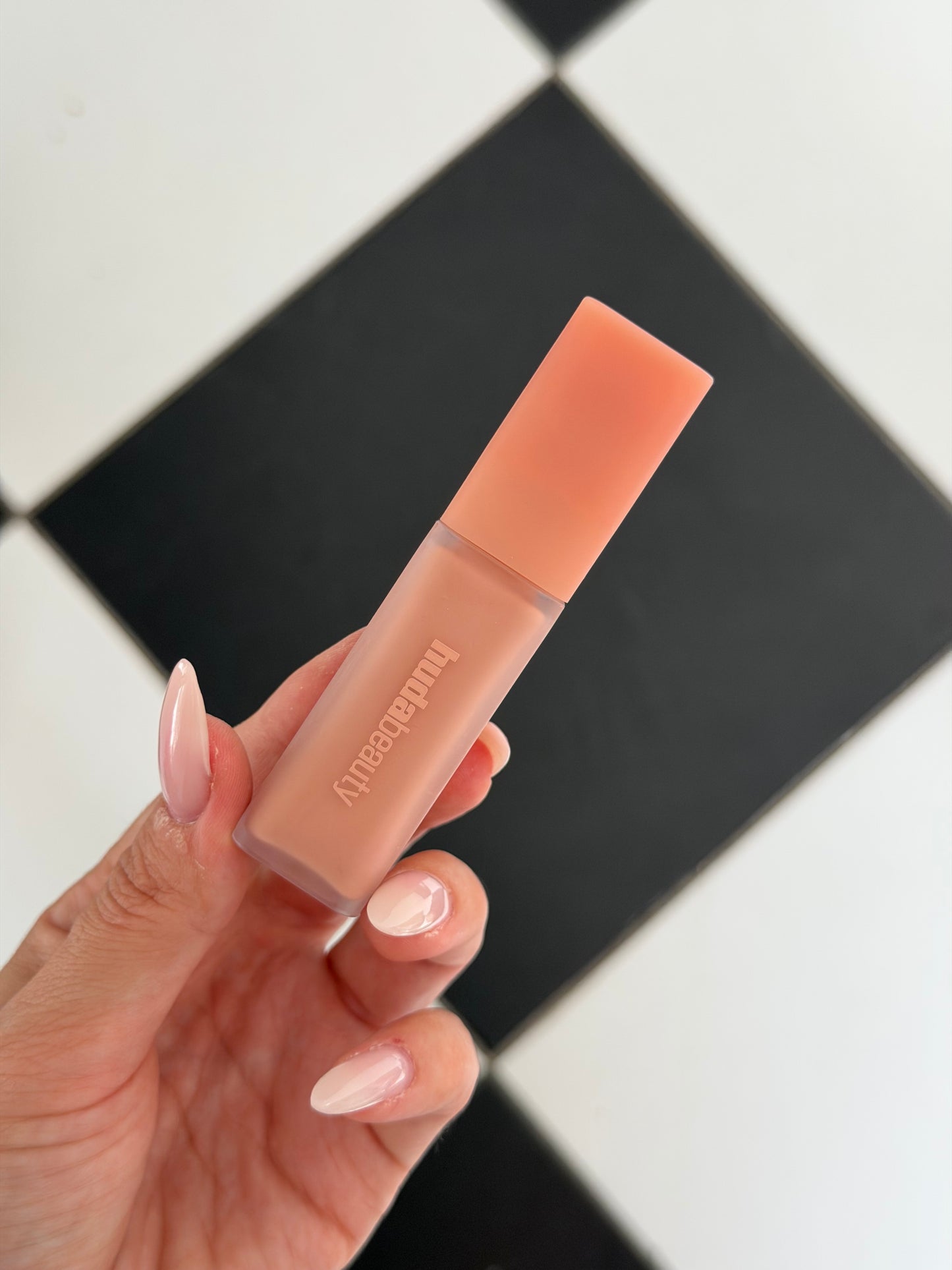 HUDA BEAUTY FauxFilter Luminous Matte Concealer - Pink Pomelo