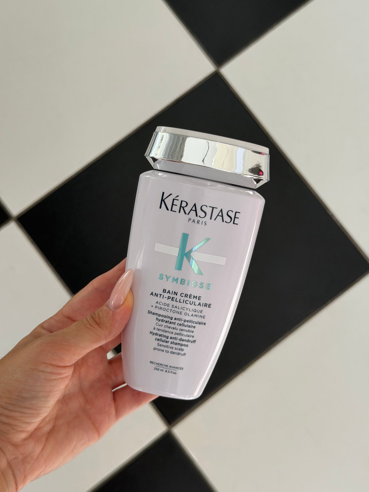 KÉRASTASE Symbiose Bain Crème Antipelliculaire Antidandruff Shampoo
Sulfate-Free For Hair & Scalp Prone To Dandruff