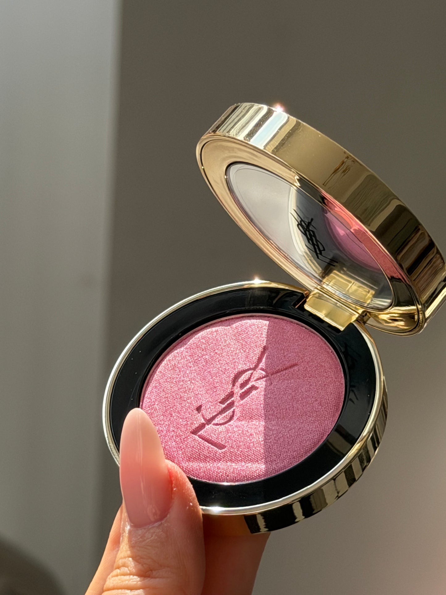YSL Make Me Blush - Bold Blurring Blush (10)