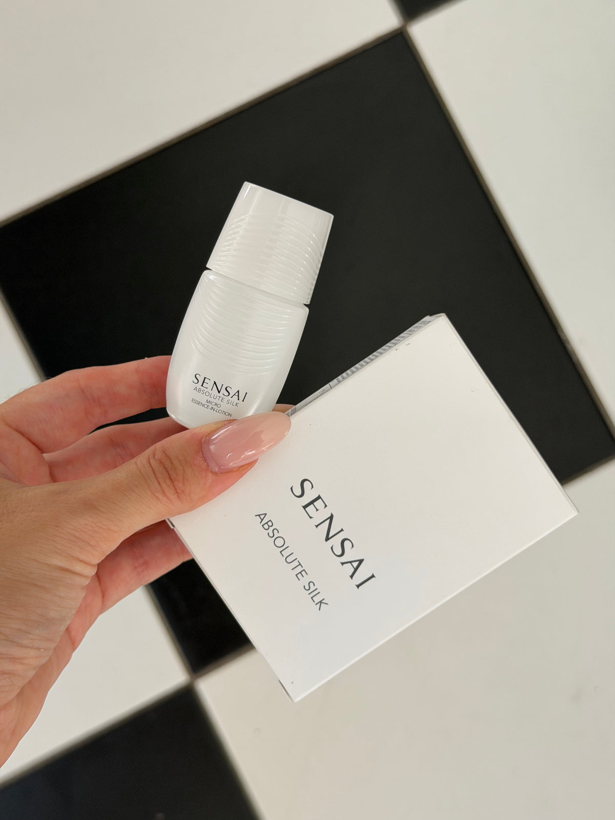SENSAI Absolute Silk Sample Set