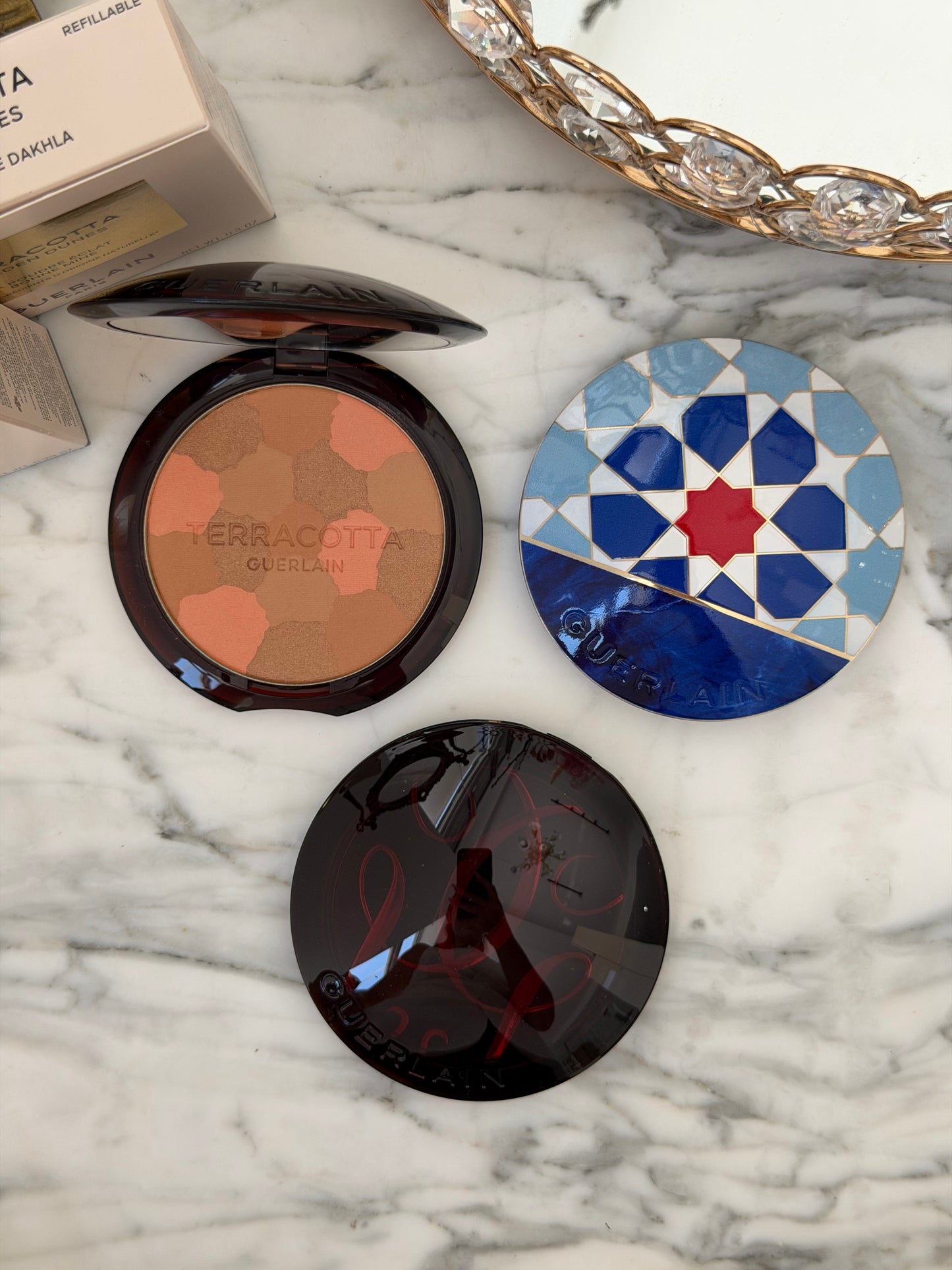 GUERLAIN Terracotta Golden Dunes
The Sun-Kissed Healthy Glow Powder Limited Edition - Case Blue Dakhla