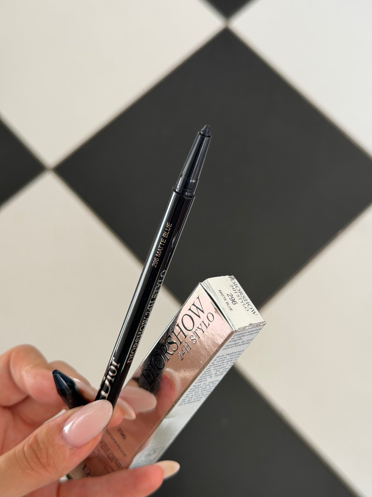 DIOR Diorshow Stylo - Matte Blue
24H-Wear Waterproof Eyeliner