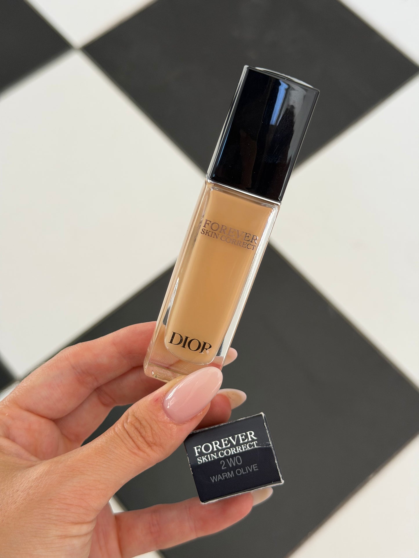 DIOR Forever Skin Correct (2WO)
Full-Coverage Concealer - 24h Hydration and Wear - No Transfer