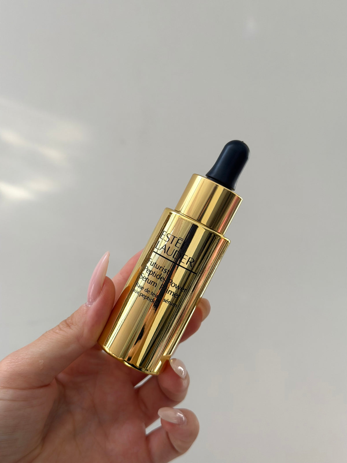 ESTÉE LAUDER Futurist
Peptide-Power Serum Primer