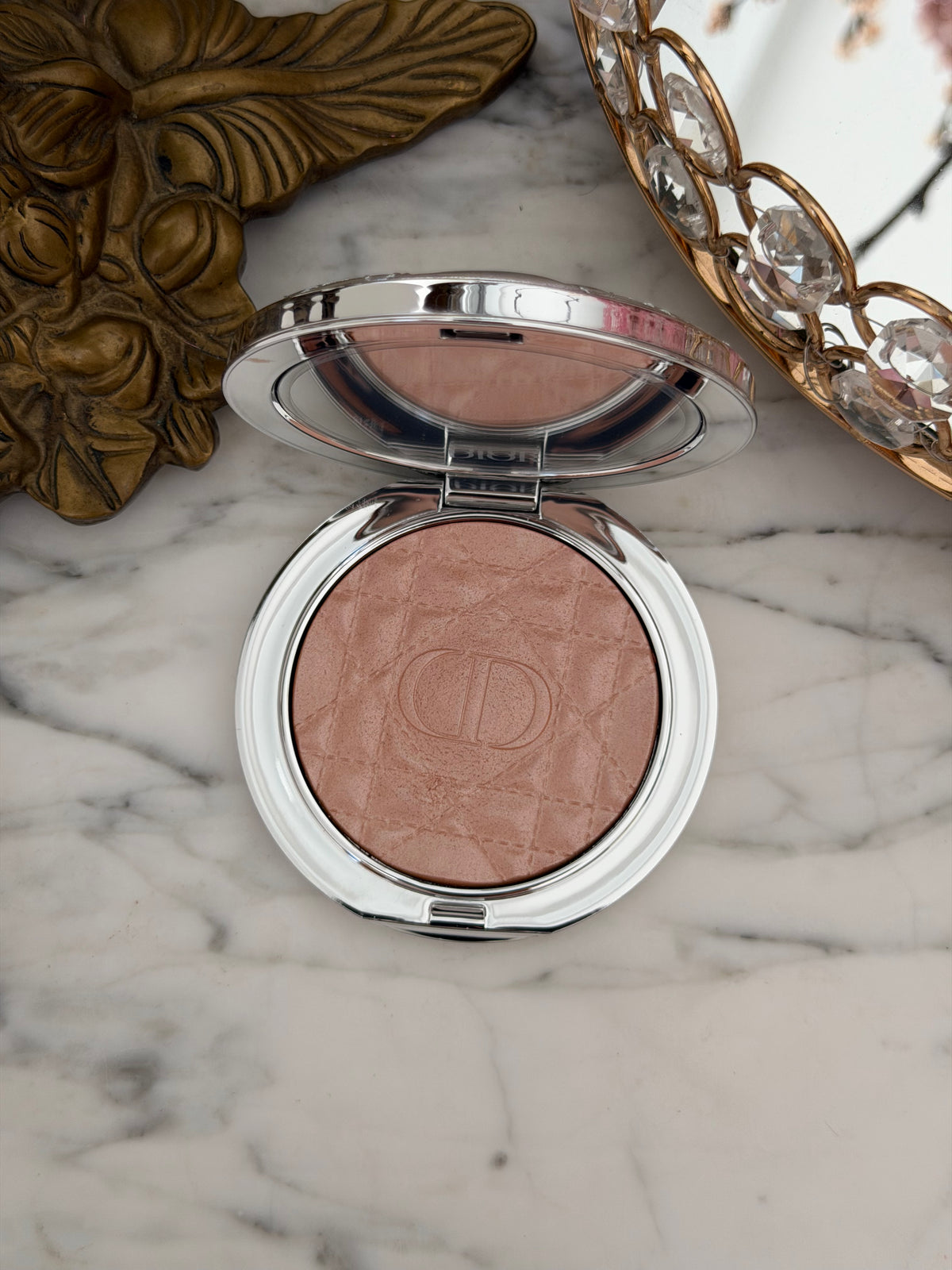 DIOR Forever Glow Luminizer - Illuminating Powder For Face (02)