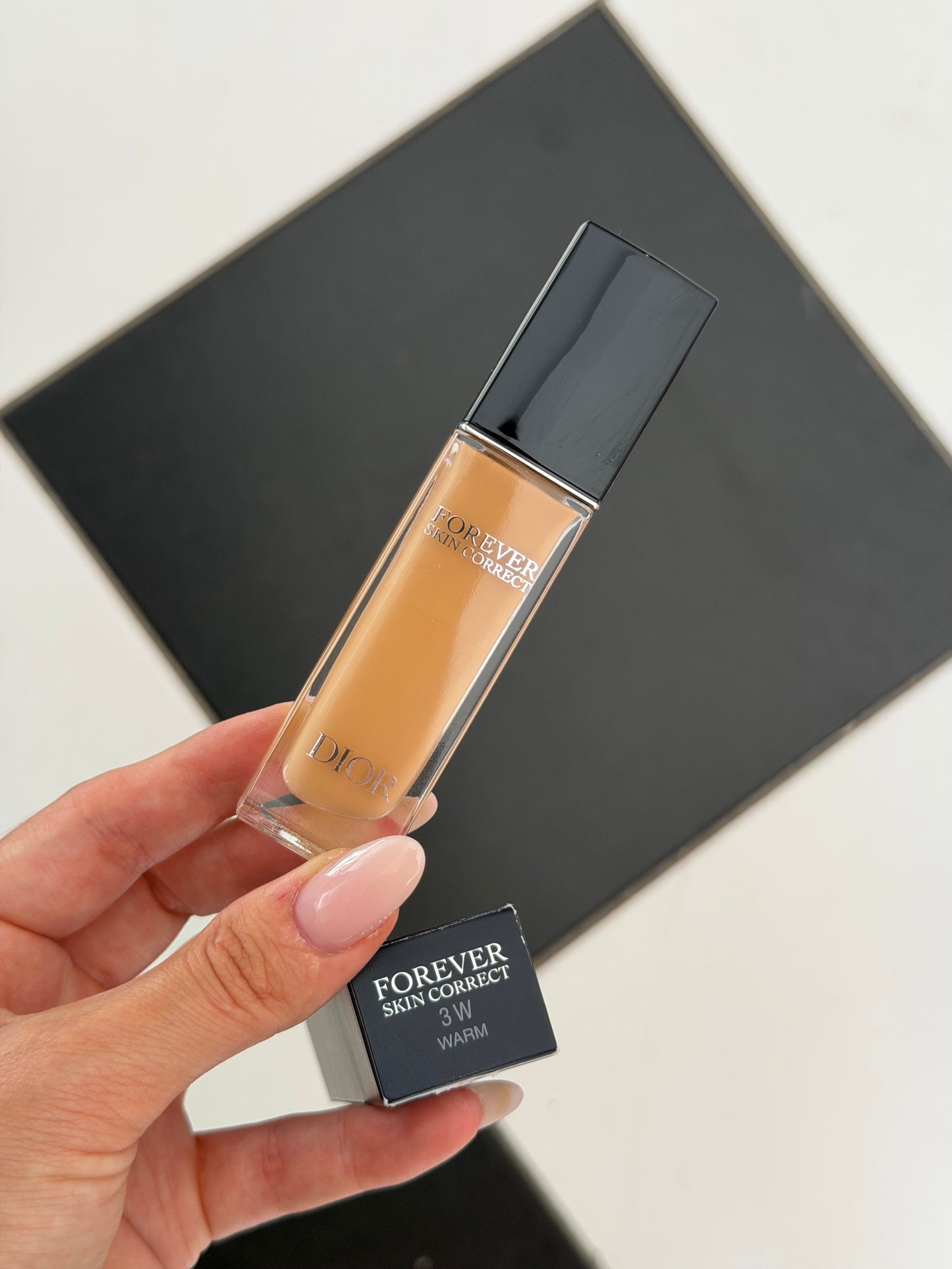 DIOR Forever Skin Correct (3W)
Full-Coverage Concealer - 24h Hydration and Wear - No Transfer