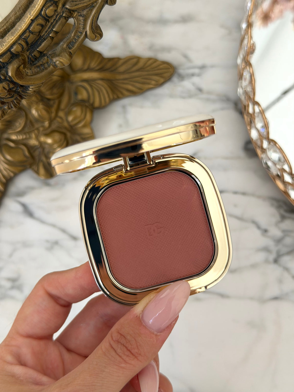 DOLCE&GABBANA
Cheek&Eyes Match - Lasting Blush & Eyshadow Powder (01)