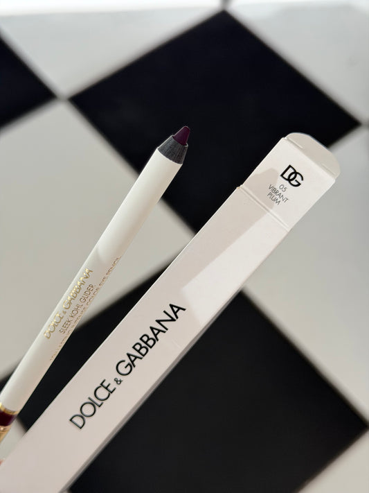 DOLCE&GABBANA My Lip Overliner
8H Lasting Easy Glide Sculpting Lip Liner Pencil (05)