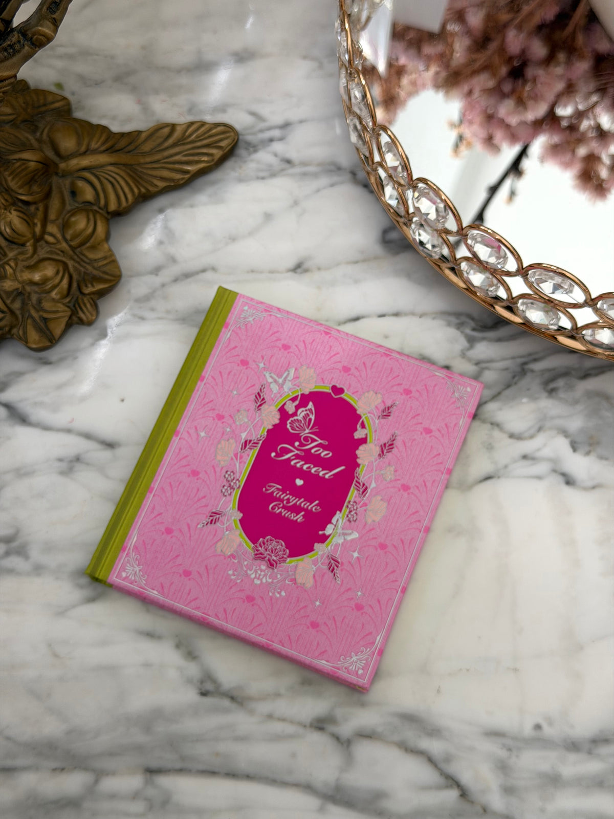 TOO FACED Fairytale Crush
Limited Edition Blush & Highlighter Palette