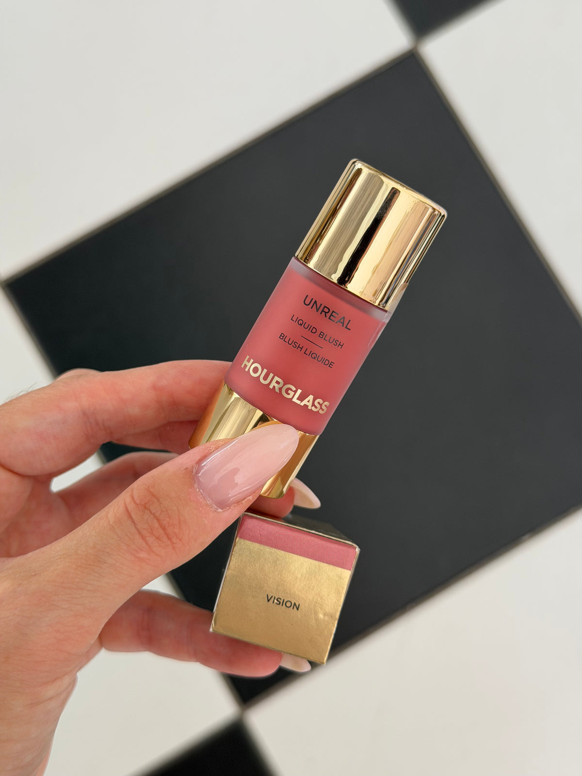 HOURGLASS Unreal Liquid Blush - Vision
All Day, Weightless Wear - Natural Finish