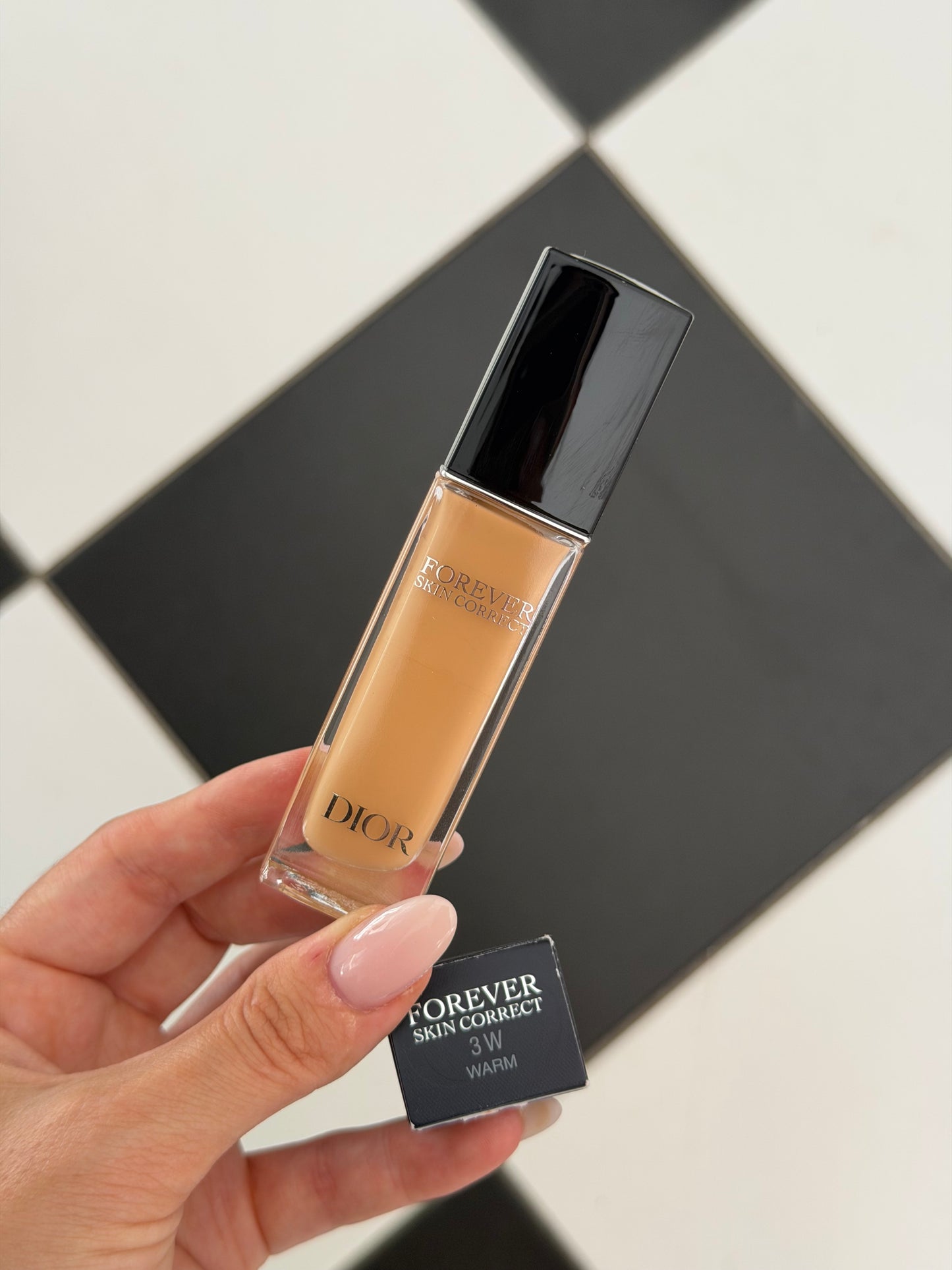 DIOR Forever Skin Correct (3W)
Full-Coverage Concealer - 24h Hydration and Wear - No Transfer