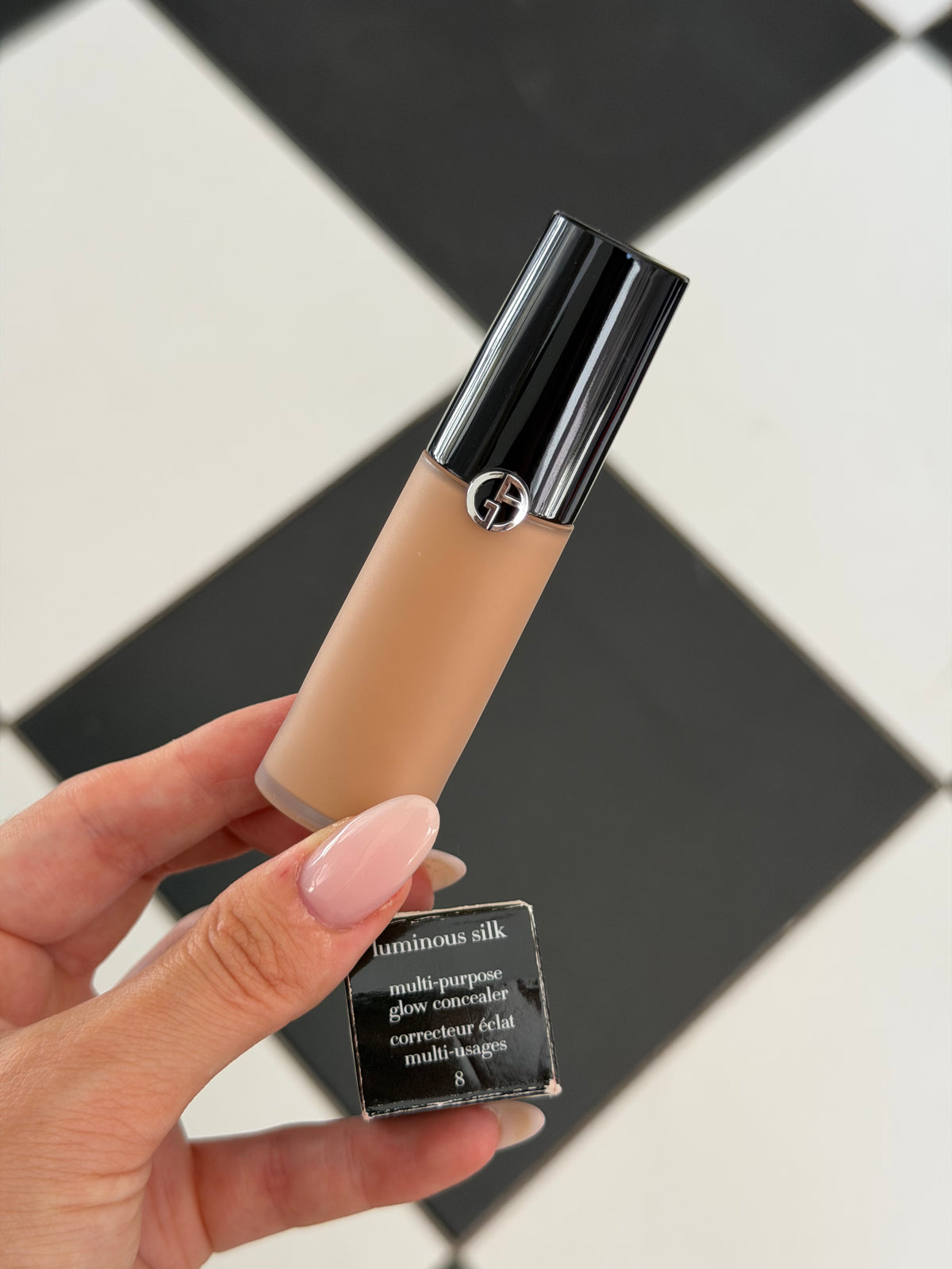 ARMANI Luminous Silk Hydrating & Brightening Concealer (8)