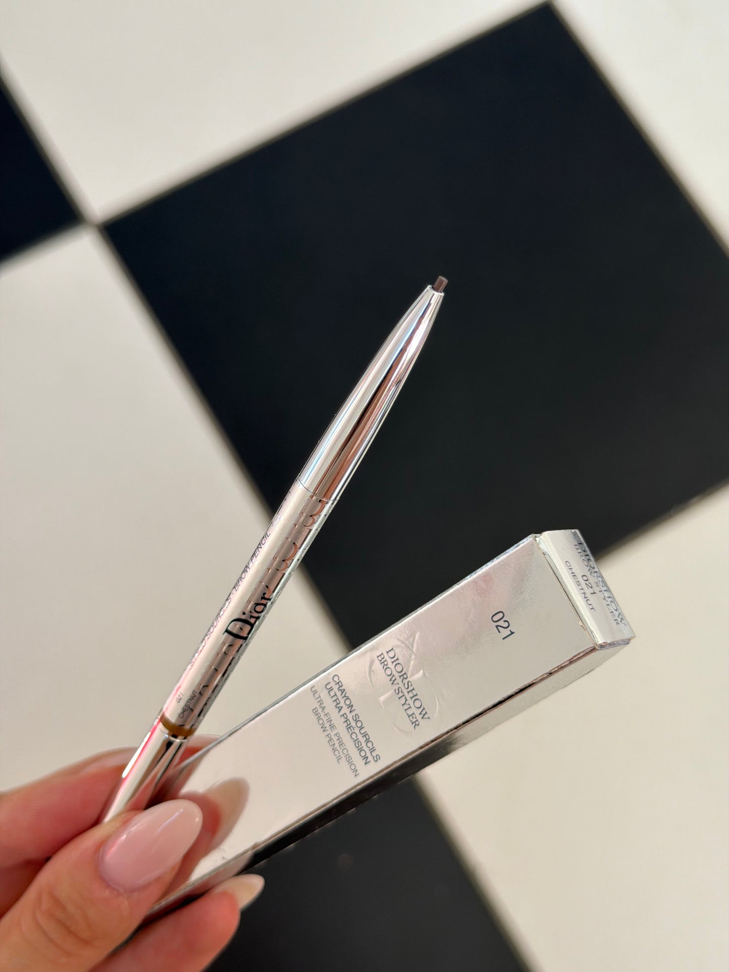 DIOR Diorshow Brow Styler (021)
Ultra-Fine Precision Brow Pencil