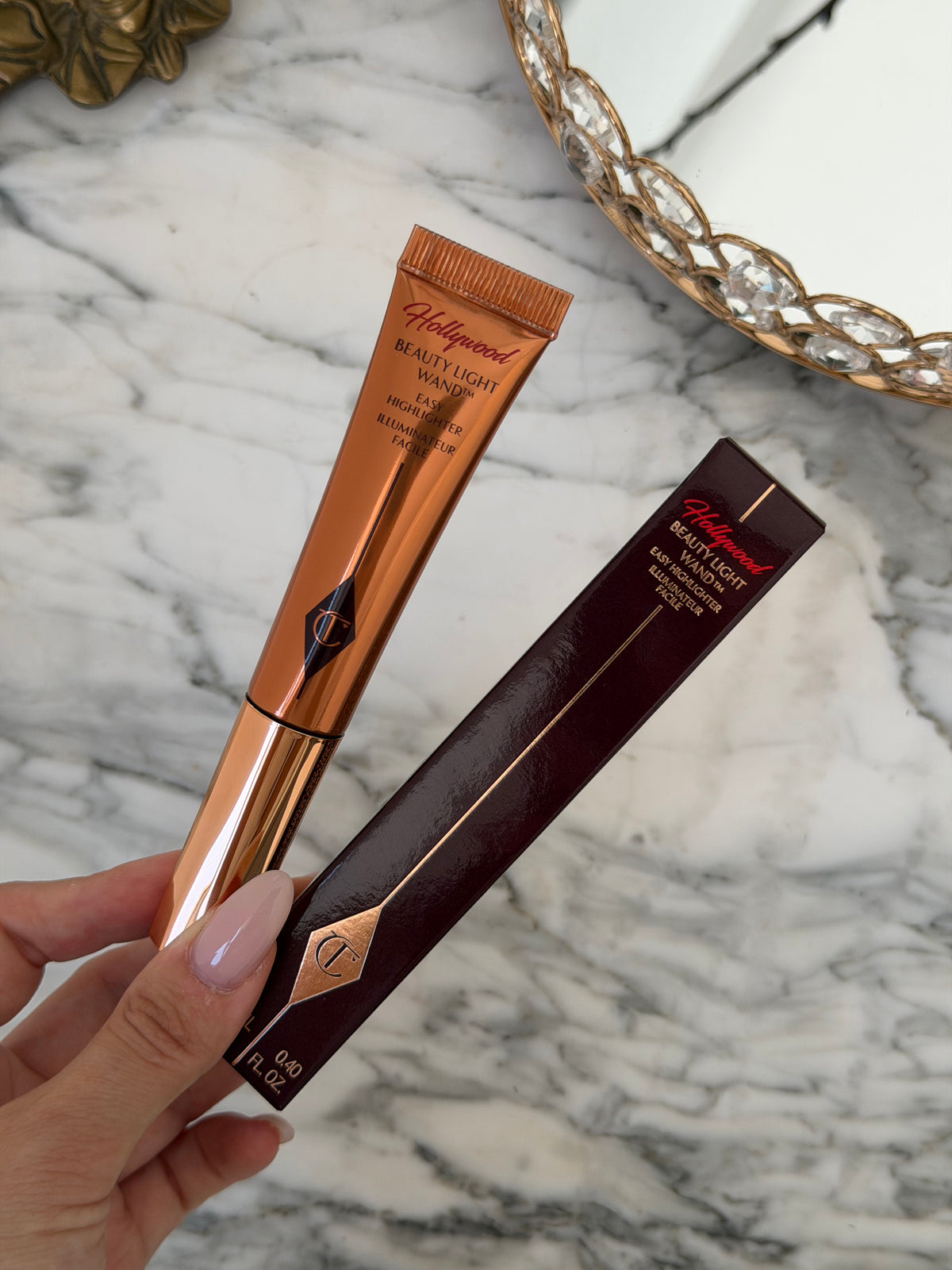 CHARLOTTE TILBURY
Hollywood Beauty Light Wand Liquid Highlighter - Spotlight