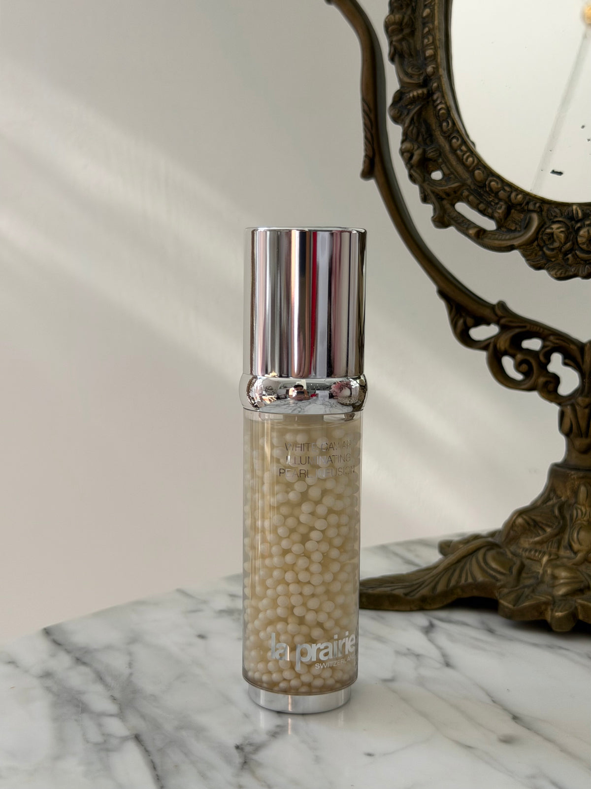 LA PRAIRIE White Caviar
Pearl Infusion
Illuminating And Firming Light-Infused Face Serum