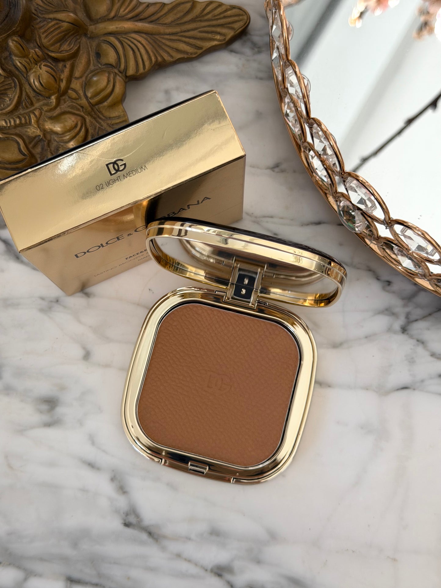 DOLCE&GABBANA Face&Eyes Match
Lasting Bronzer & Eyeshadow Powder (02)